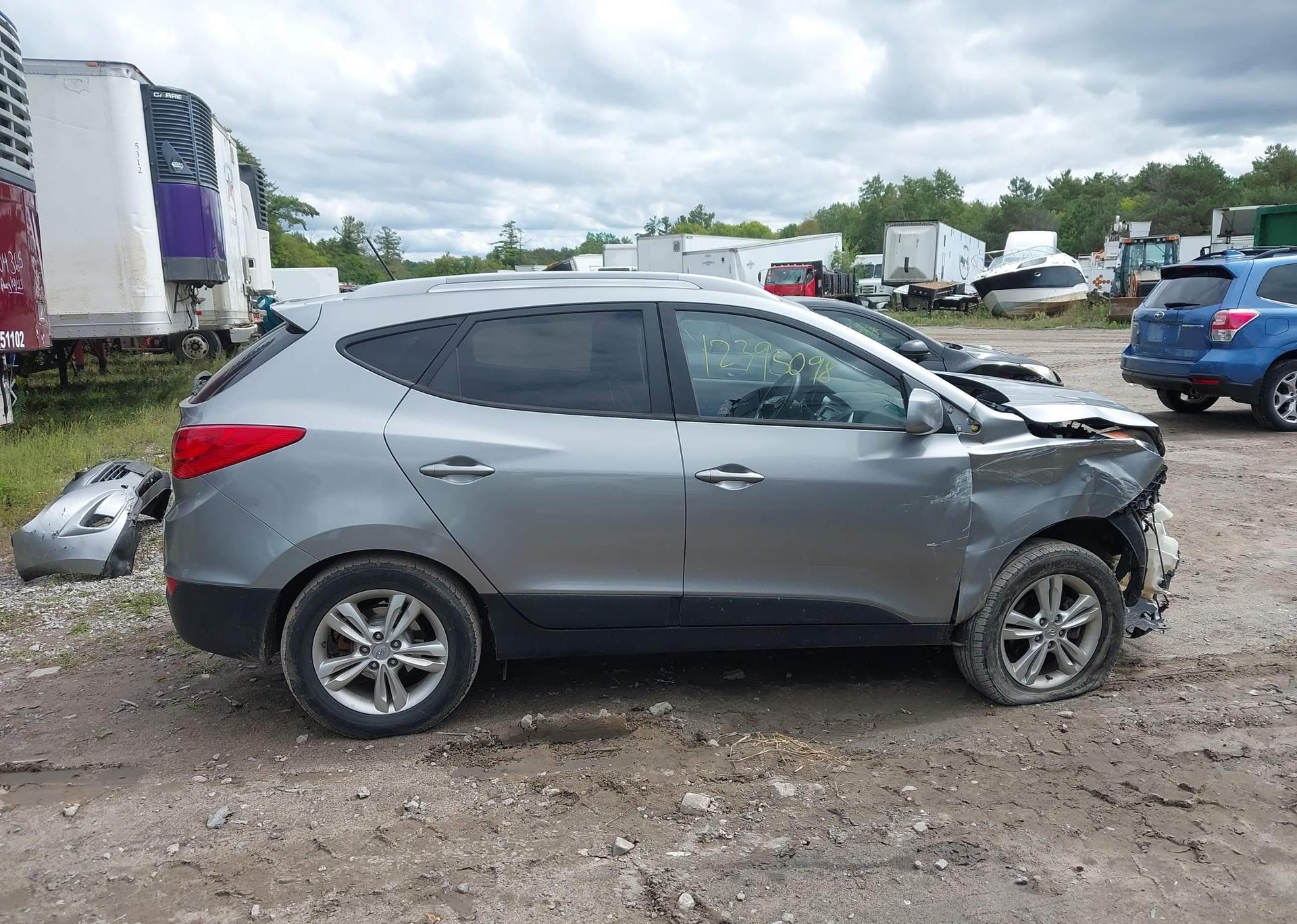 2012 HYUNDAI TUCSON GLS