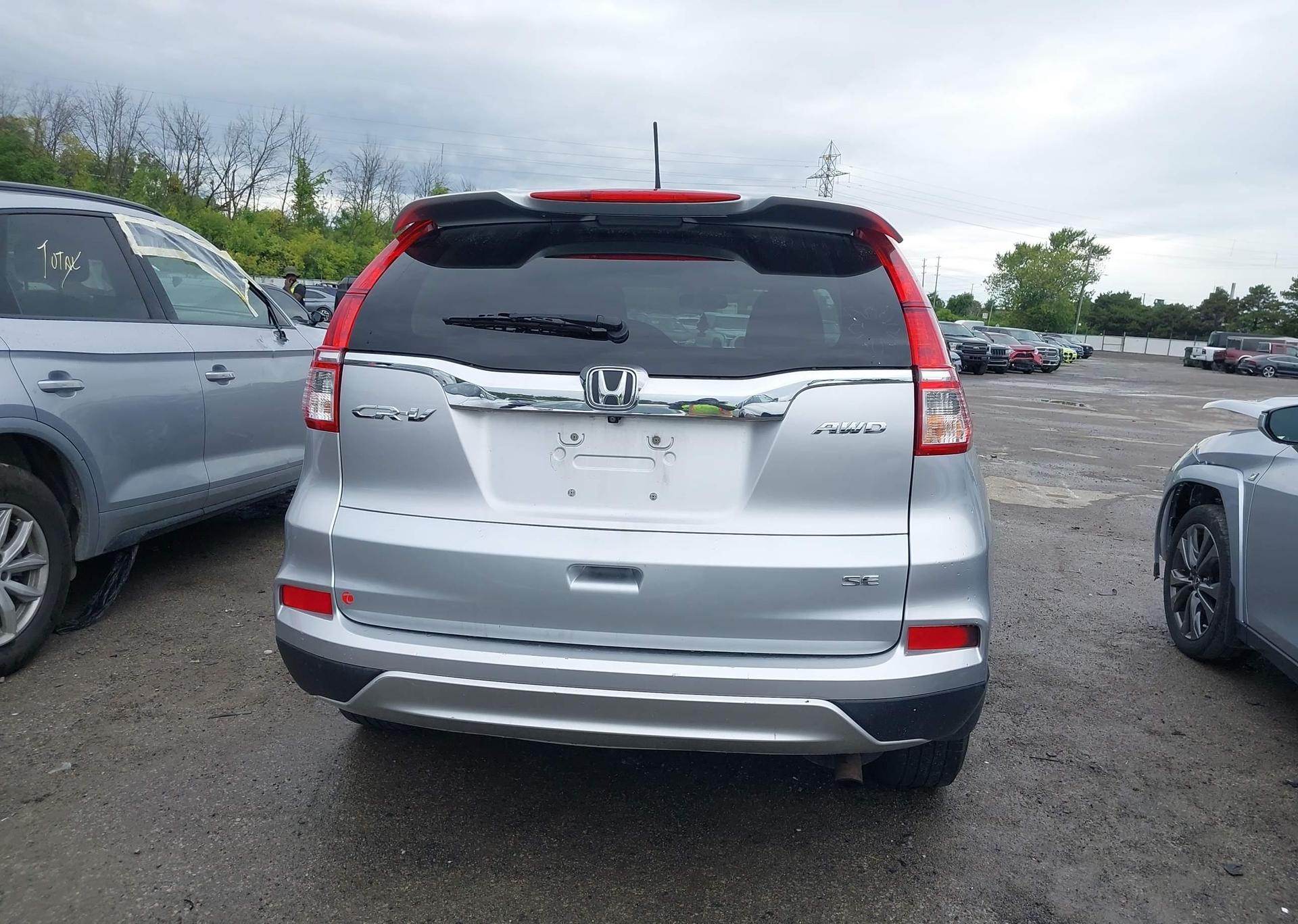 2016 HONDA CR-V SE