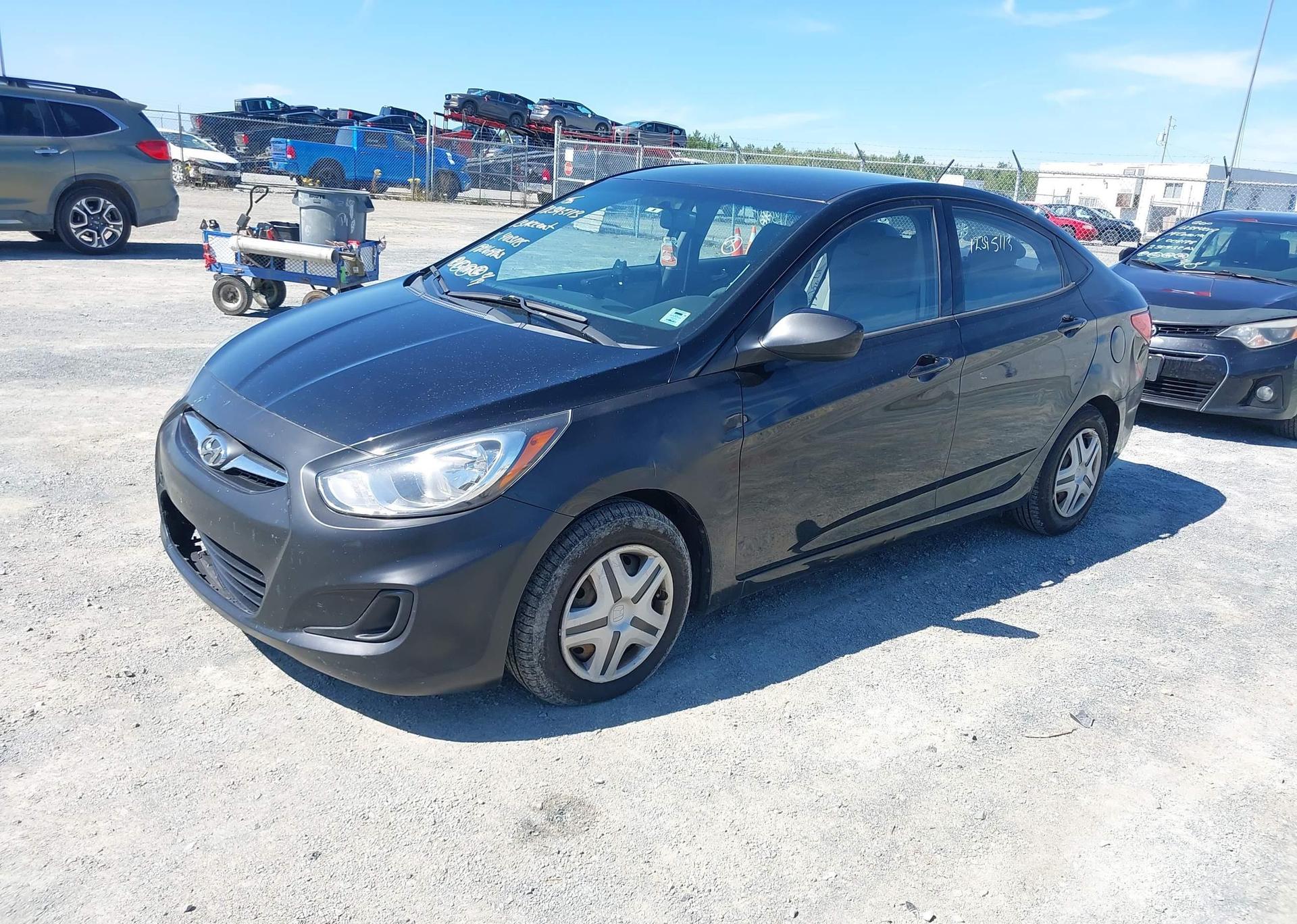 2013 HYUNDAI ACCENT GL