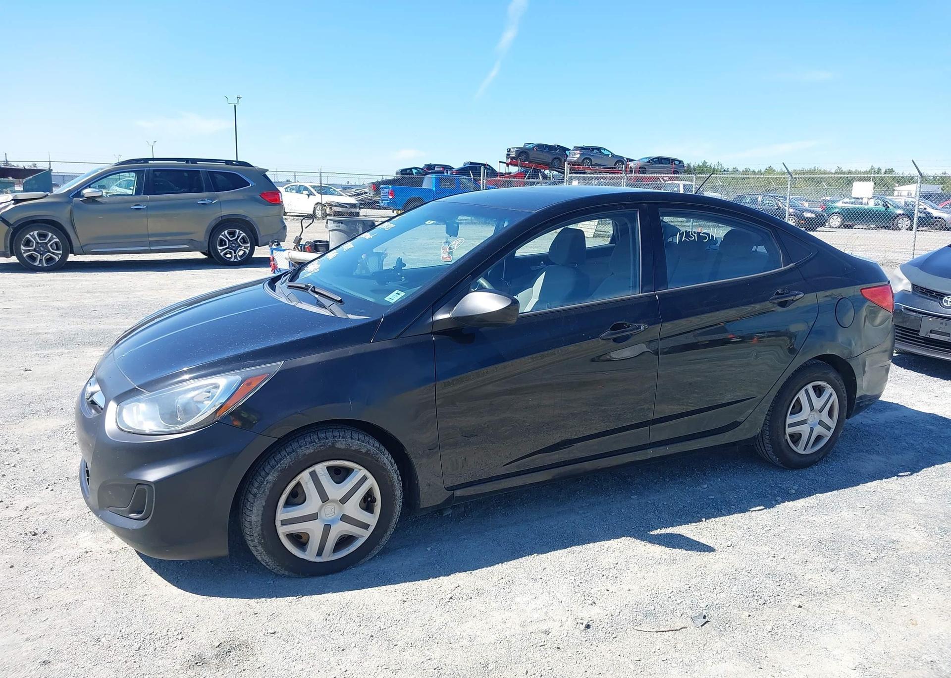 2013 HYUNDAI ACCENT GL
