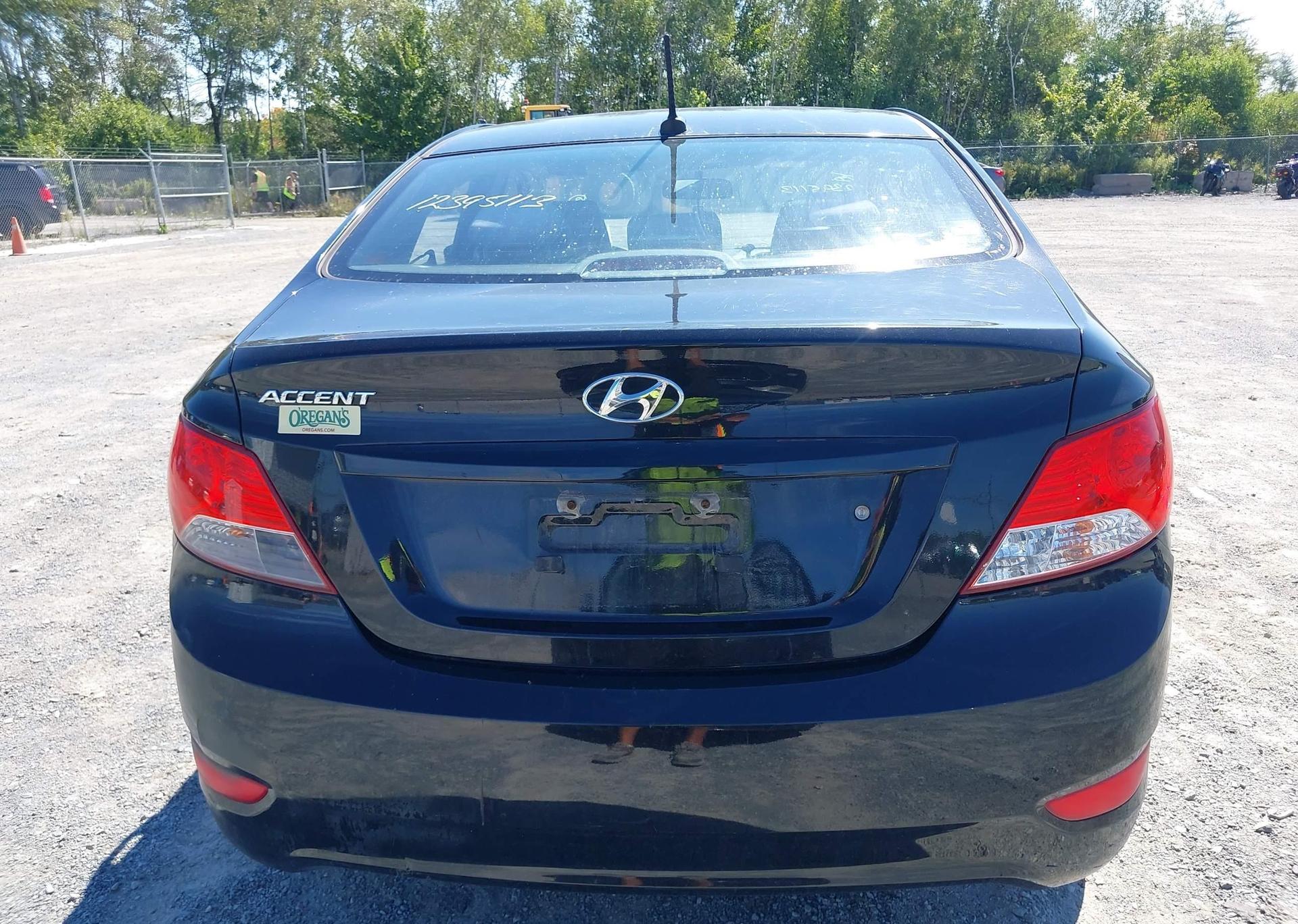2013 HYUNDAI ACCENT GL
