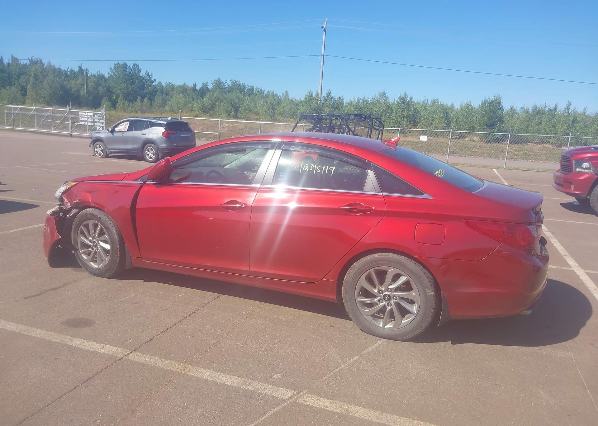 2013 HYUNDAI SONATA SE