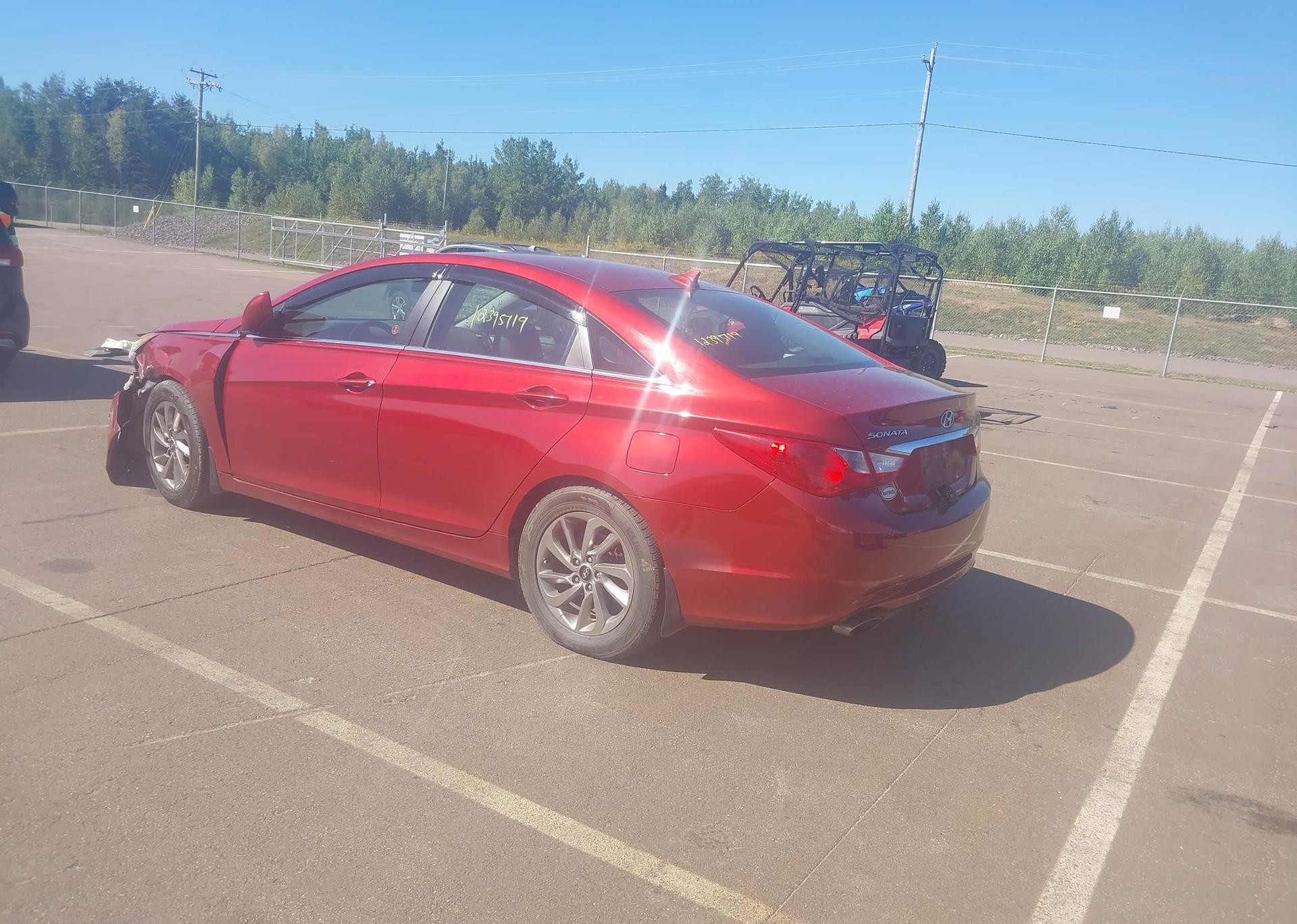 2013 HYUNDAI SONATA SE