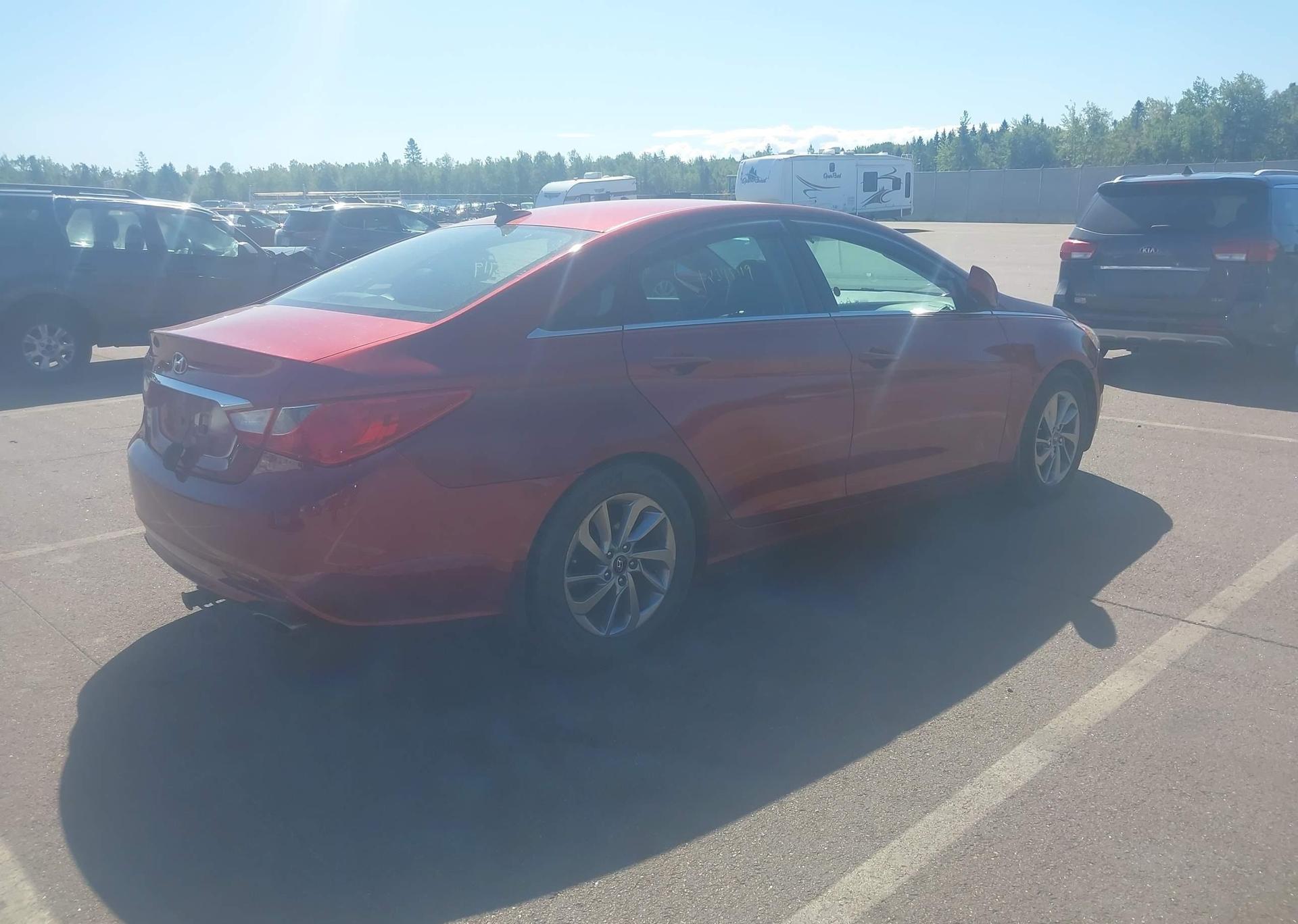 2013 HYUNDAI SONATA SE