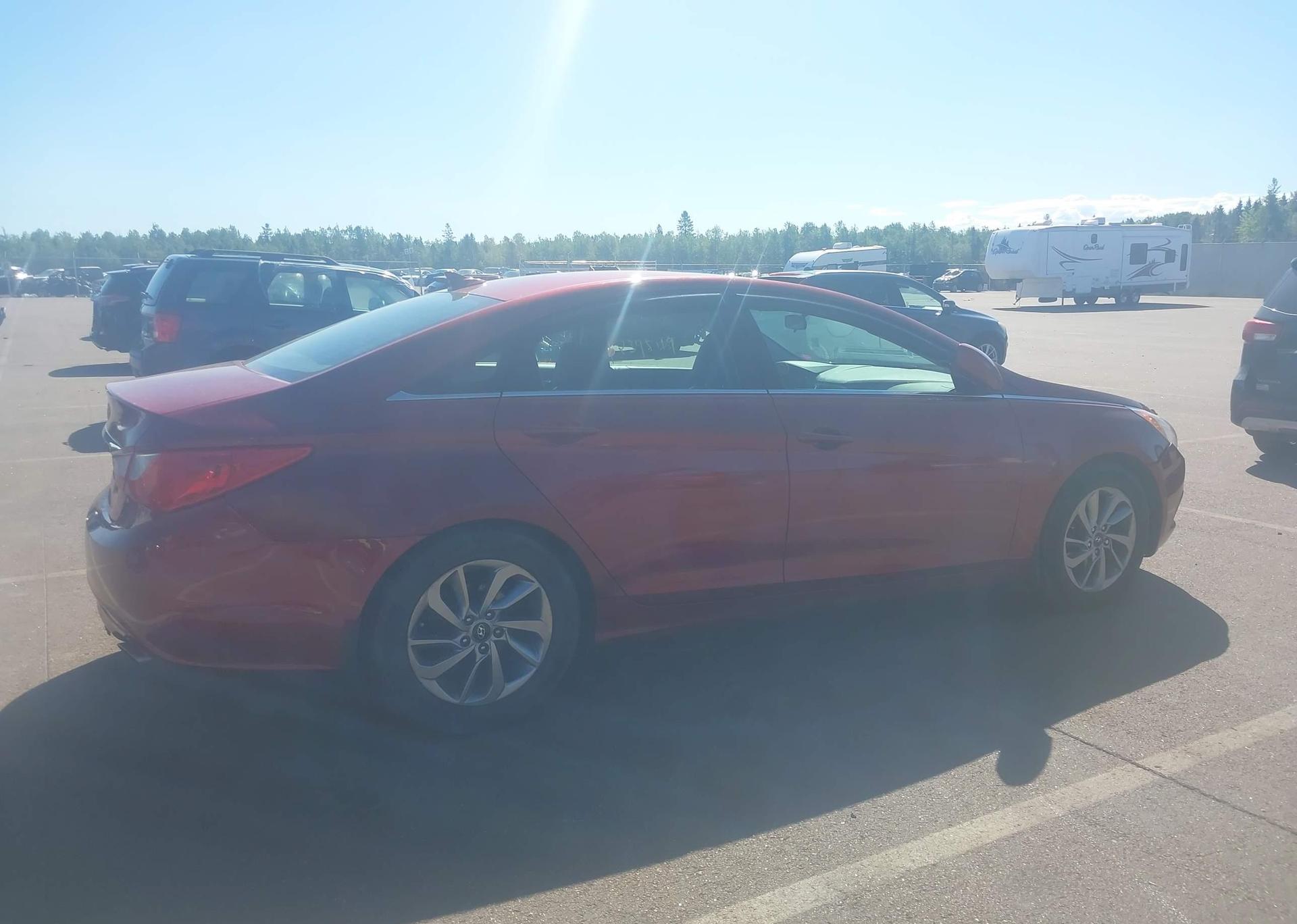2013 HYUNDAI SONATA SE