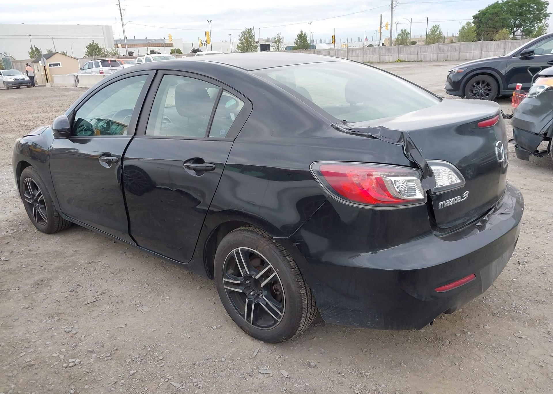 2012 MAZDA 3 I
