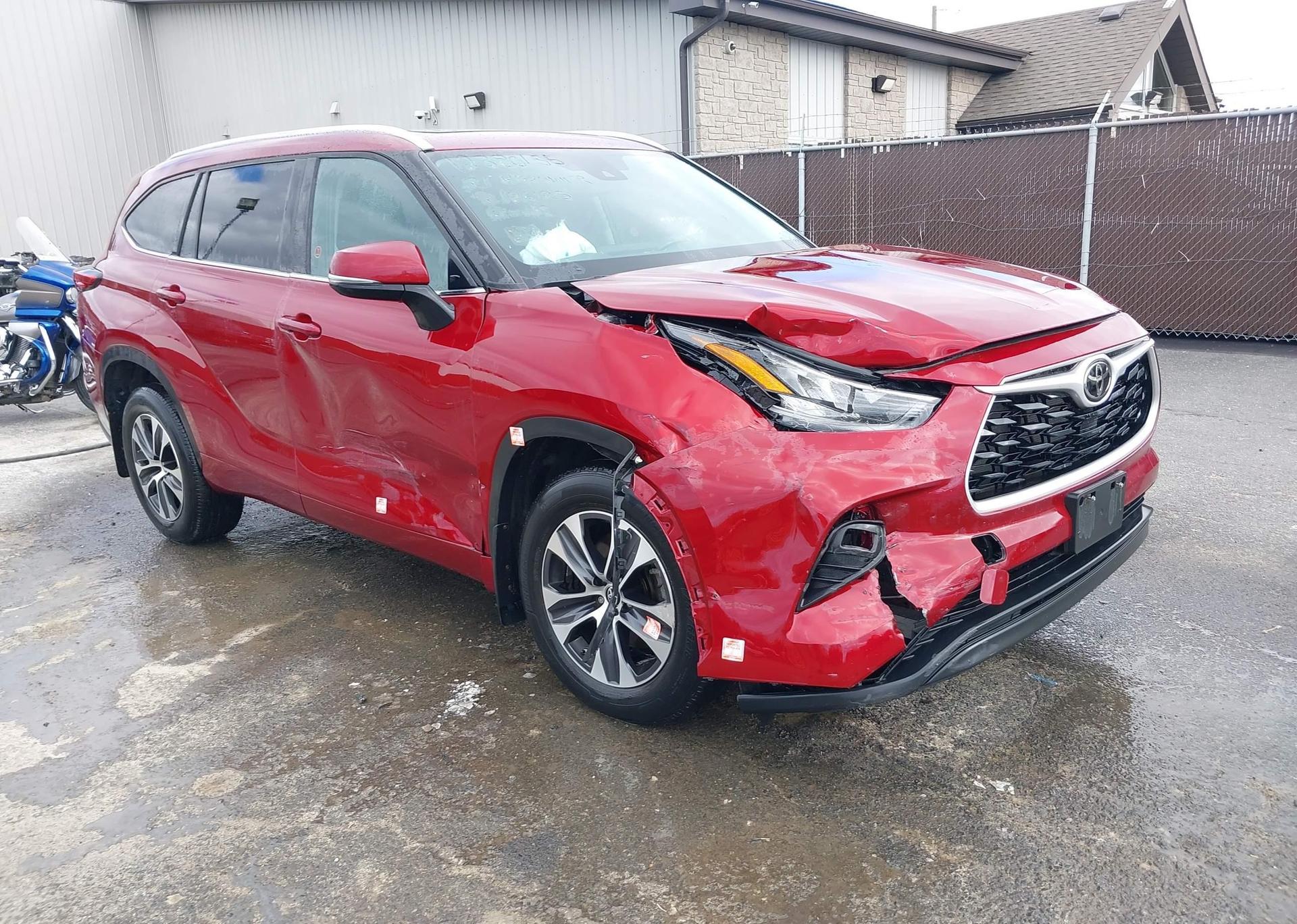 2021 TOYOTA highlander xle