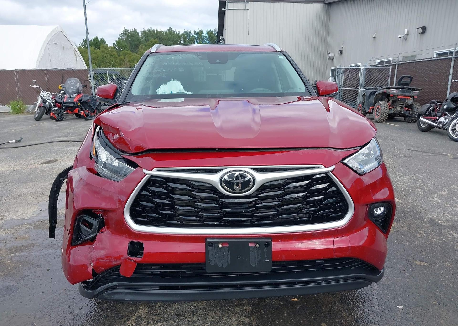 2021 TOYOTA highlander xle