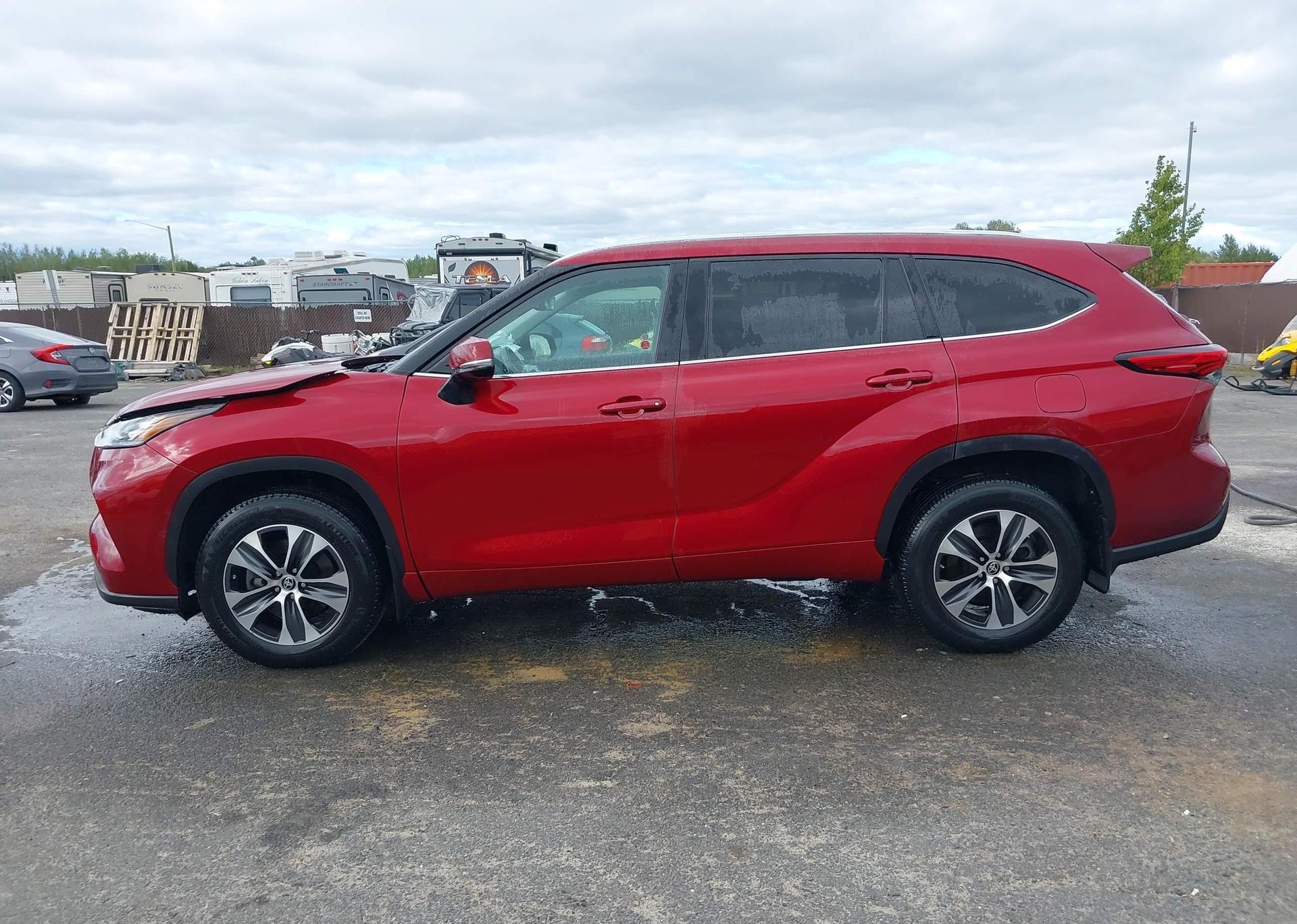 2021 TOYOTA highlander xle