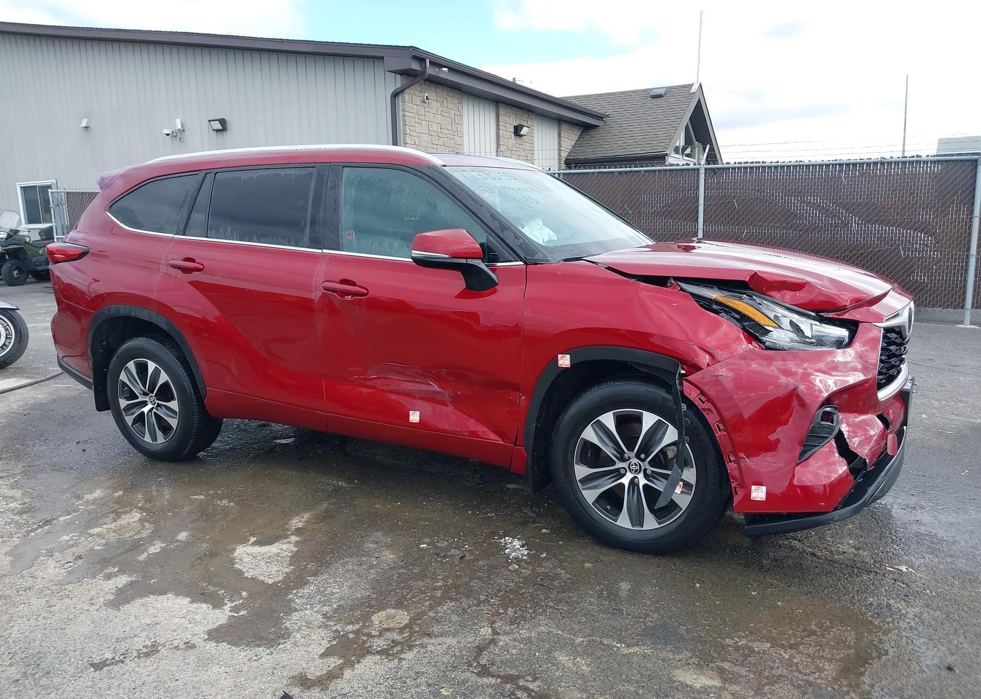 2021 TOYOTA highlander xle