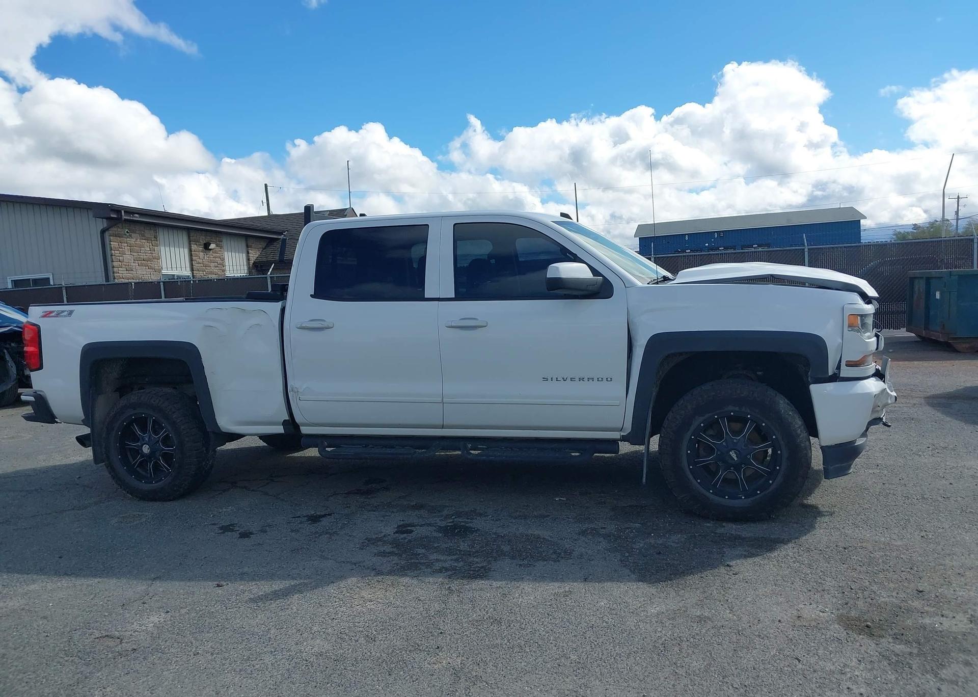 2017 CHEVROLET SILVERADO K1500 LT