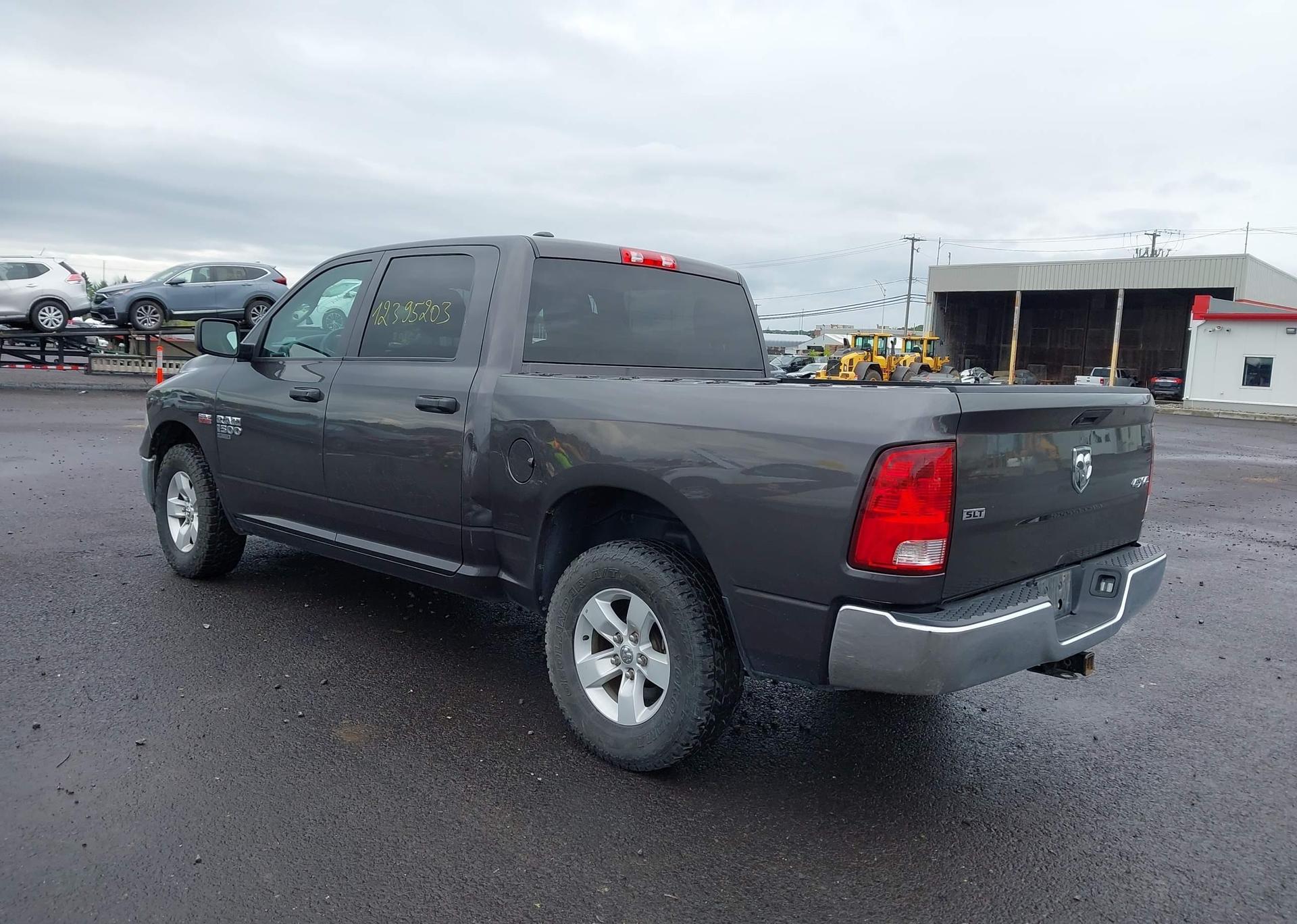 2023 RAM 1500 CLASSIC SLT