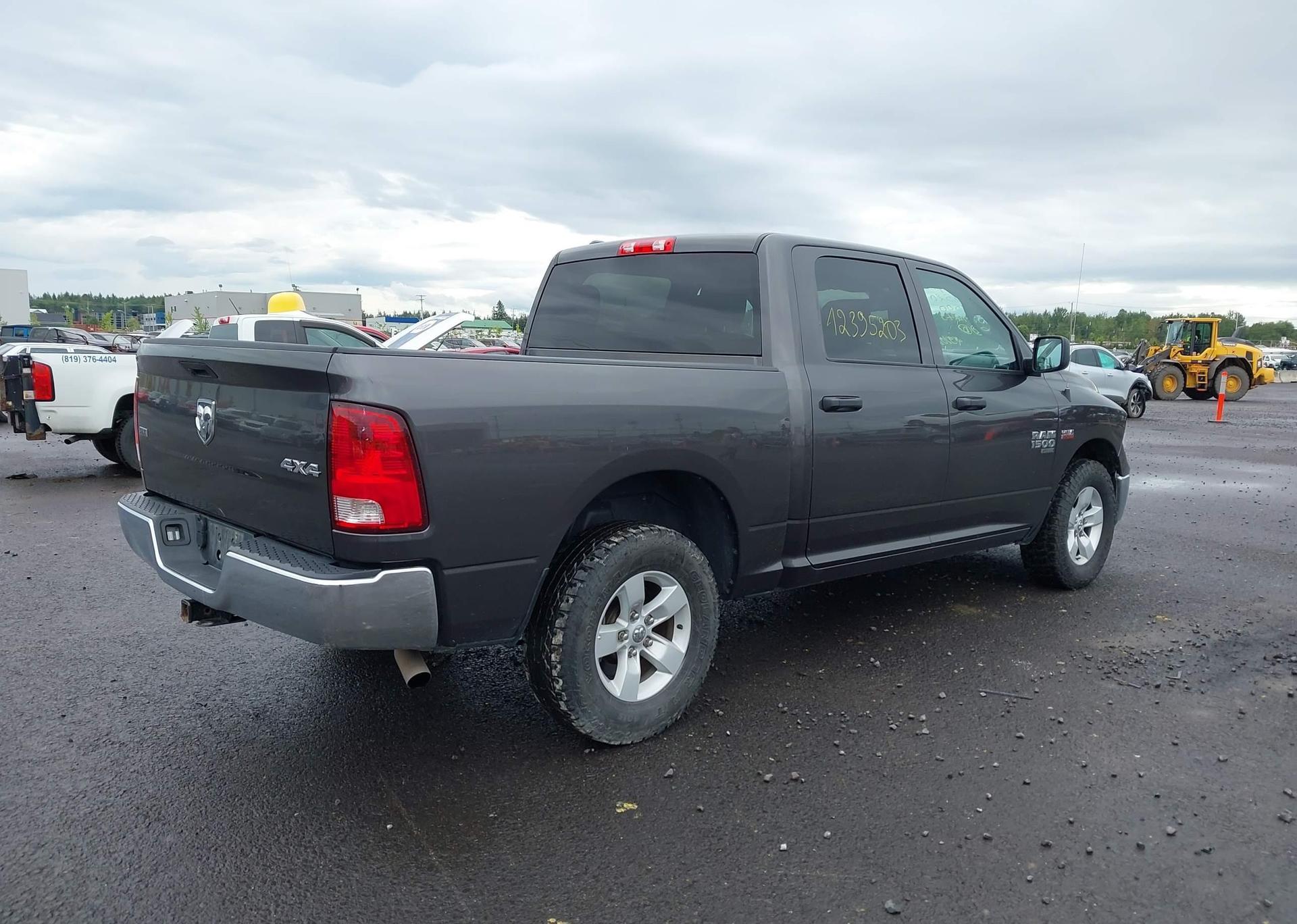 2023 RAM 1500 CLASSIC SLT