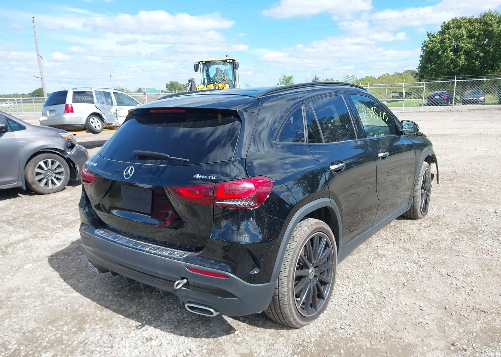 2021 MERCEDES-BENZ GLA 250 4MATIC