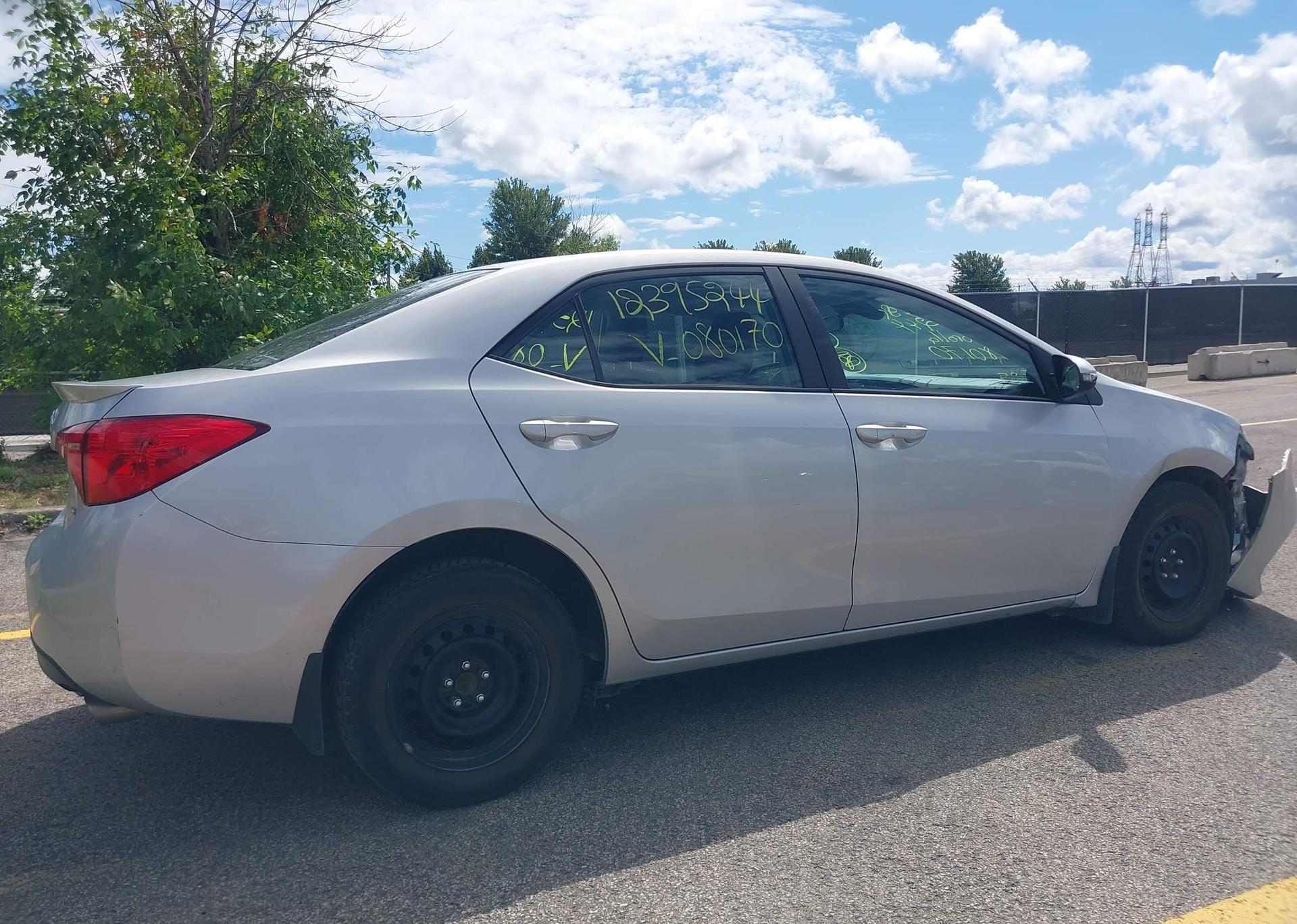 2018 TOYOTA COROLLA
