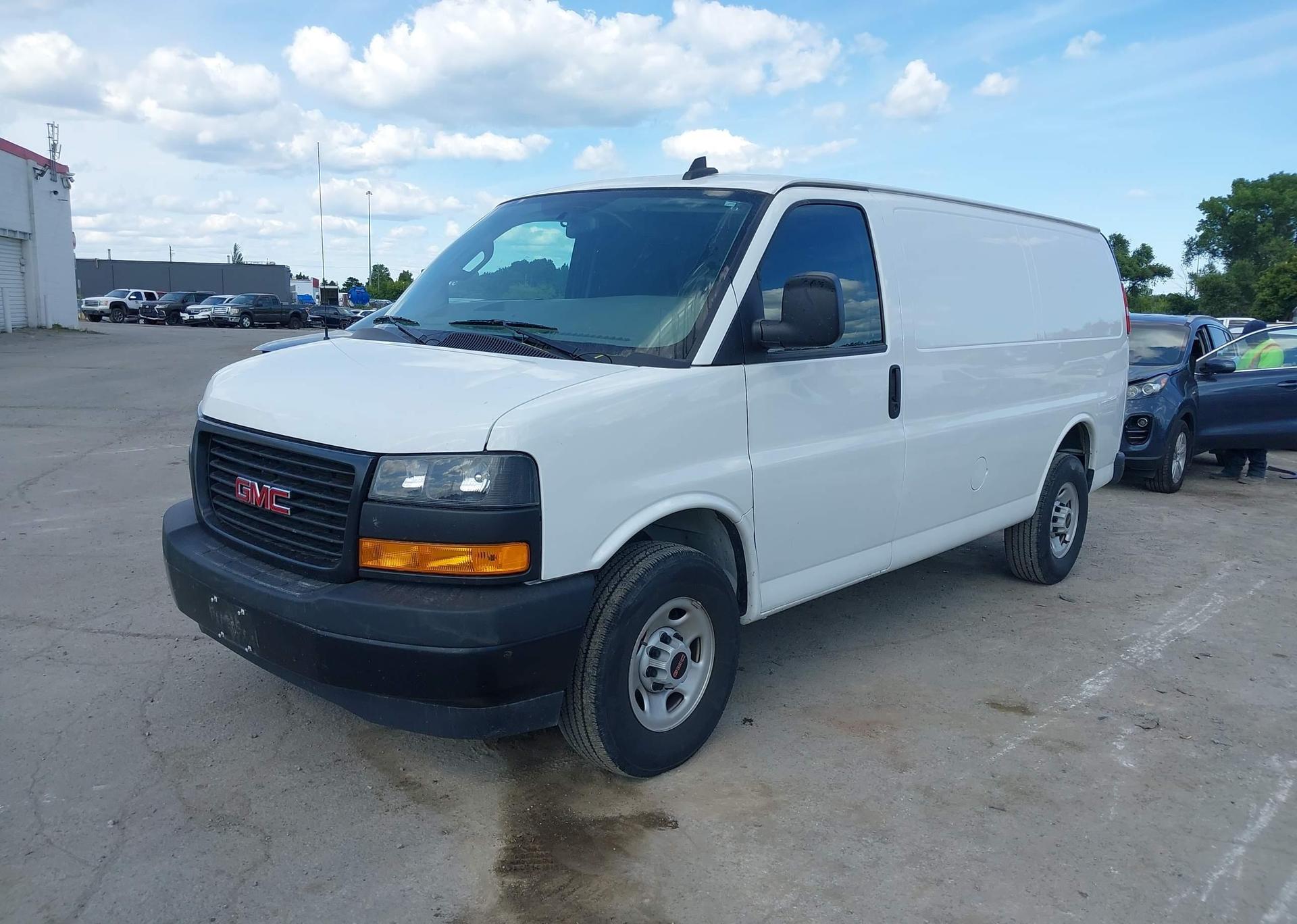 2023 GMC SAVANA G2500
