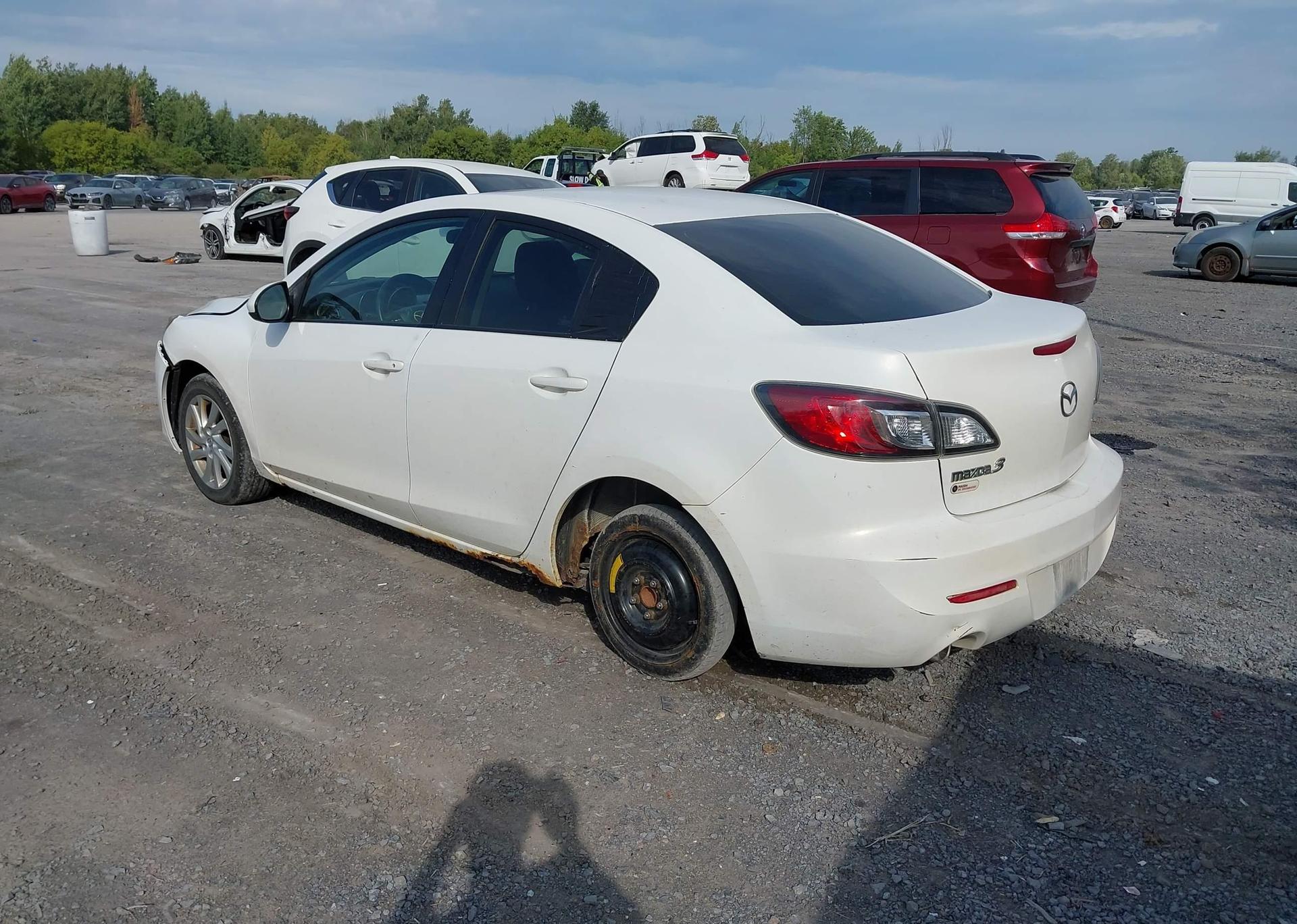 2012 MAZDA MAZDA3 GS-SKY