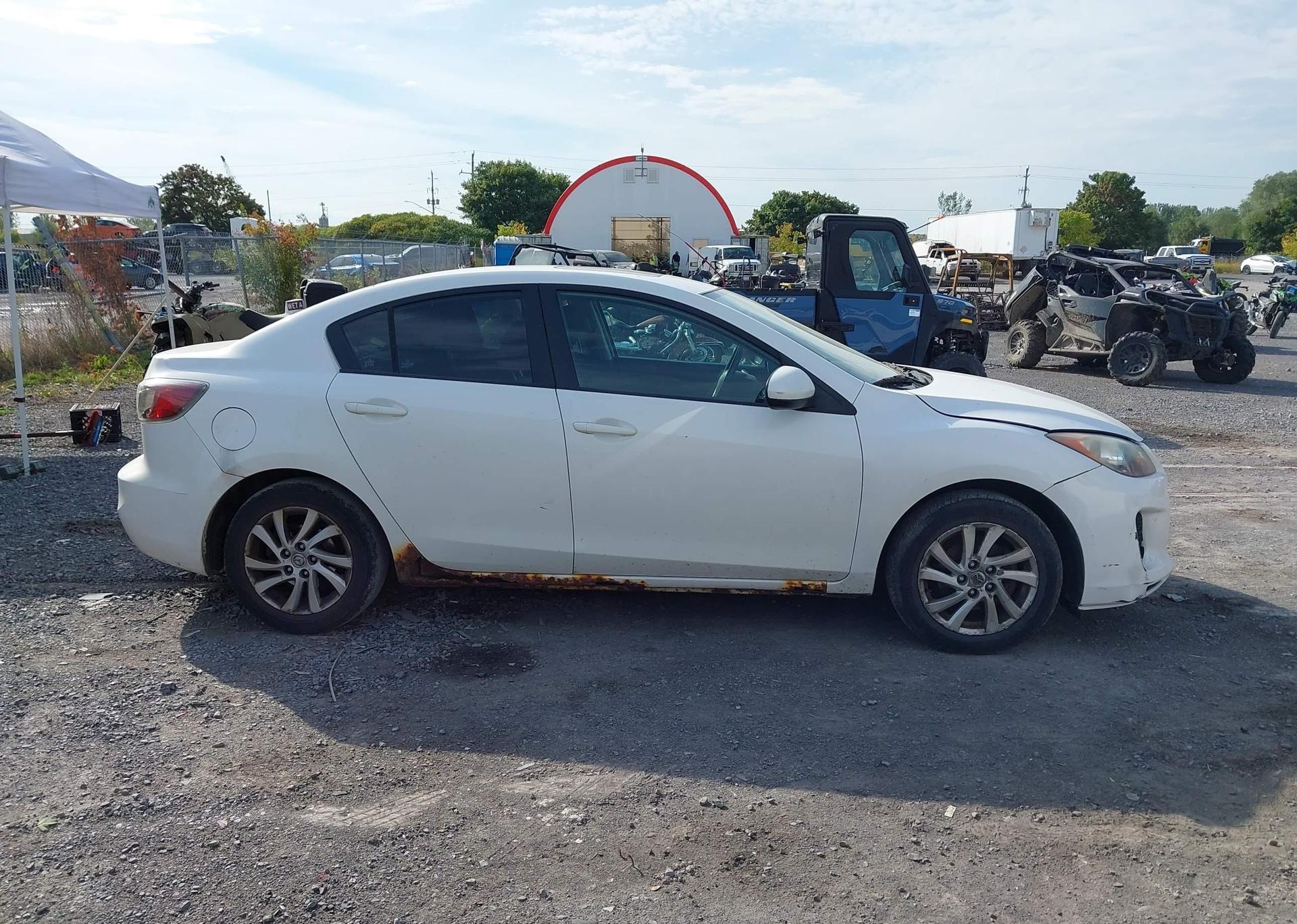 2012 MAZDA MAZDA3 GS-SKY