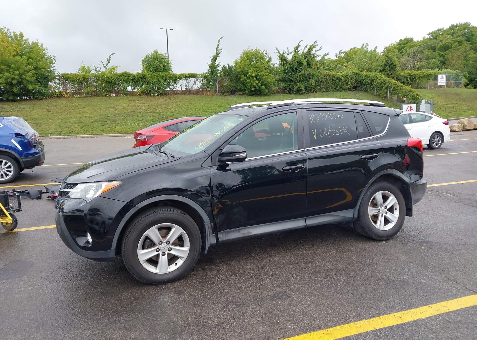 2013 TOYOTA RAV4 XLE
