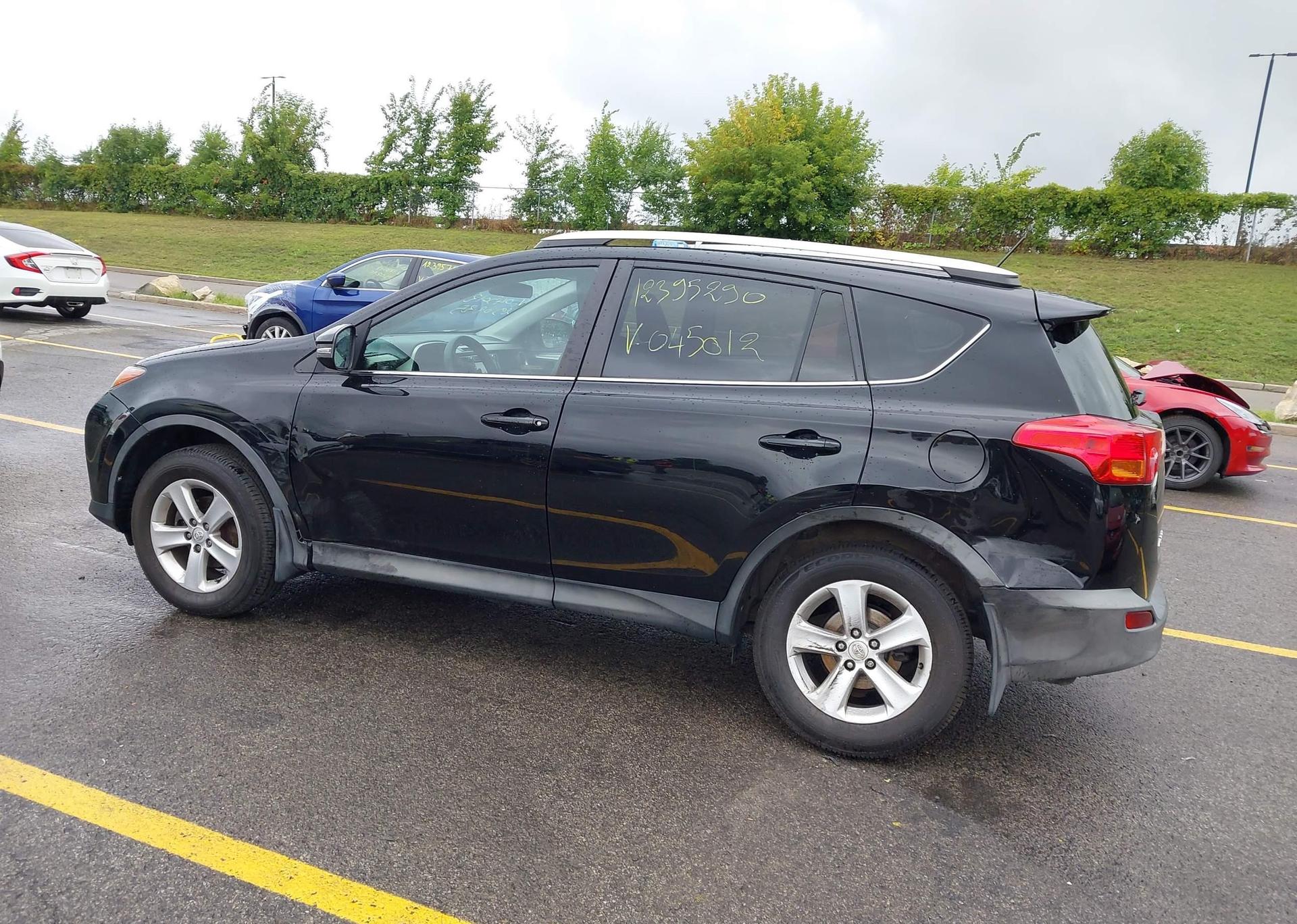 2013 TOYOTA RAV4 XLE
