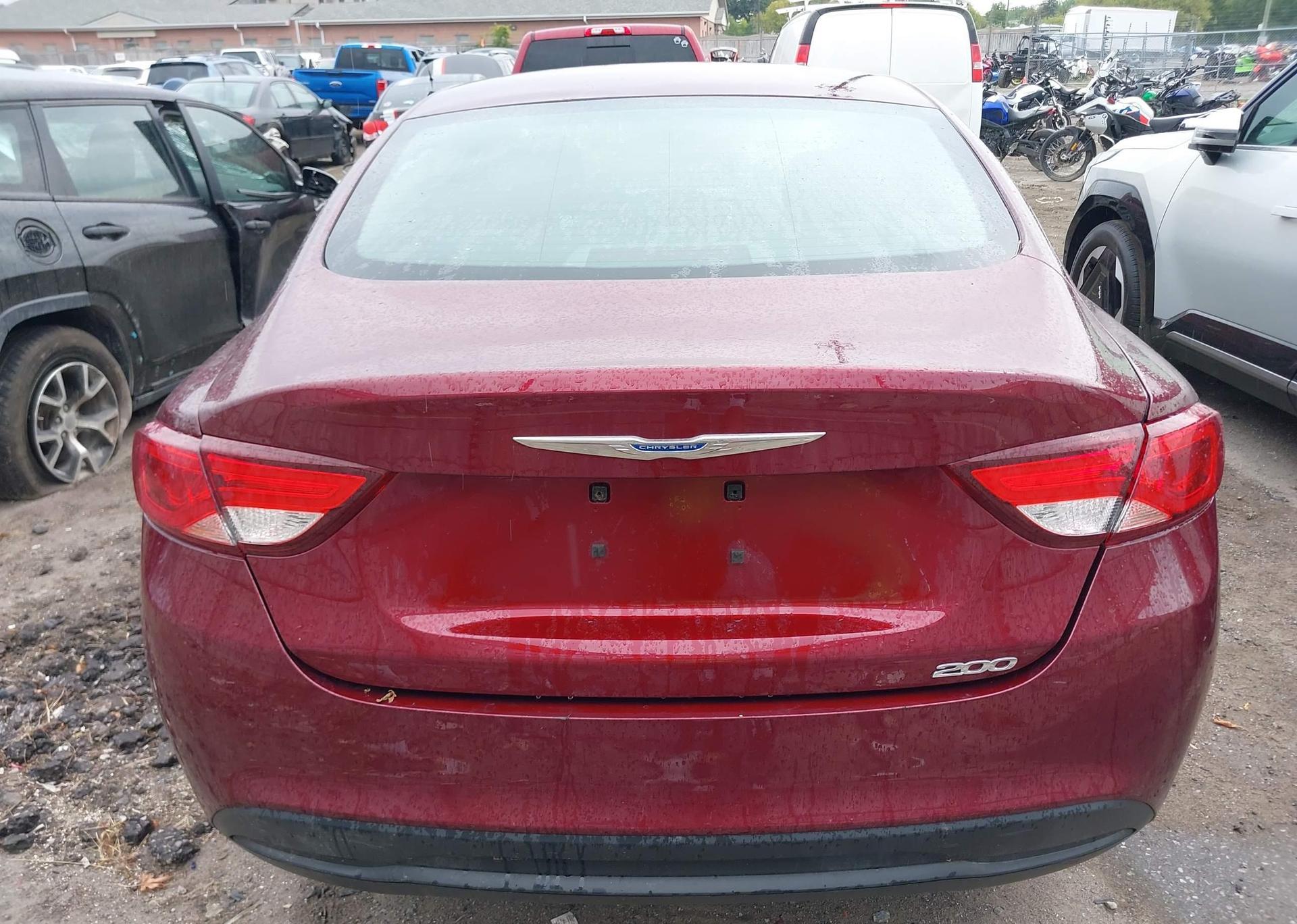 2015 CHRYSLER 200 LX