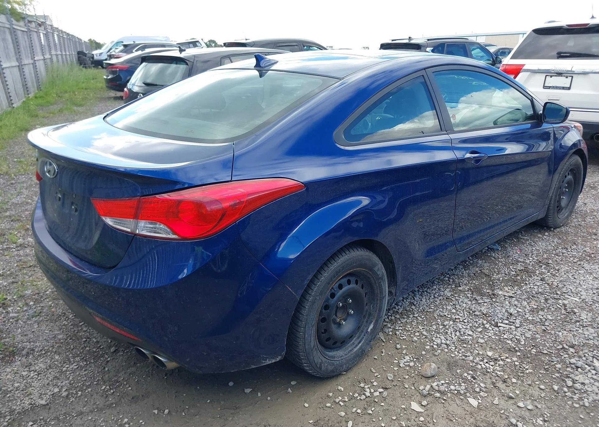 2013 HYUNDAI ELANTRA