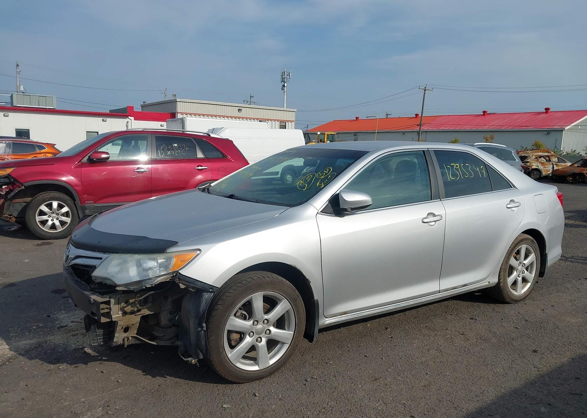 2012 TOYOTA CAMRY SE