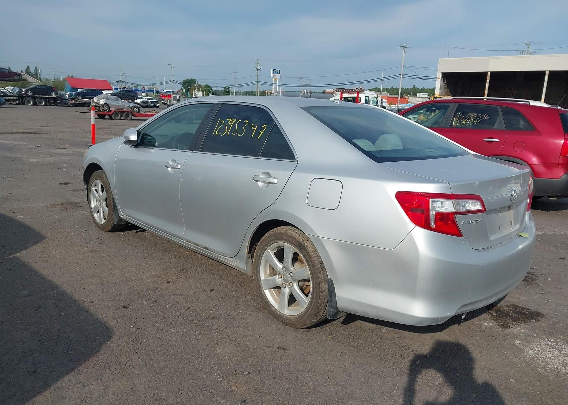 2012 TOYOTA CAMRY SE