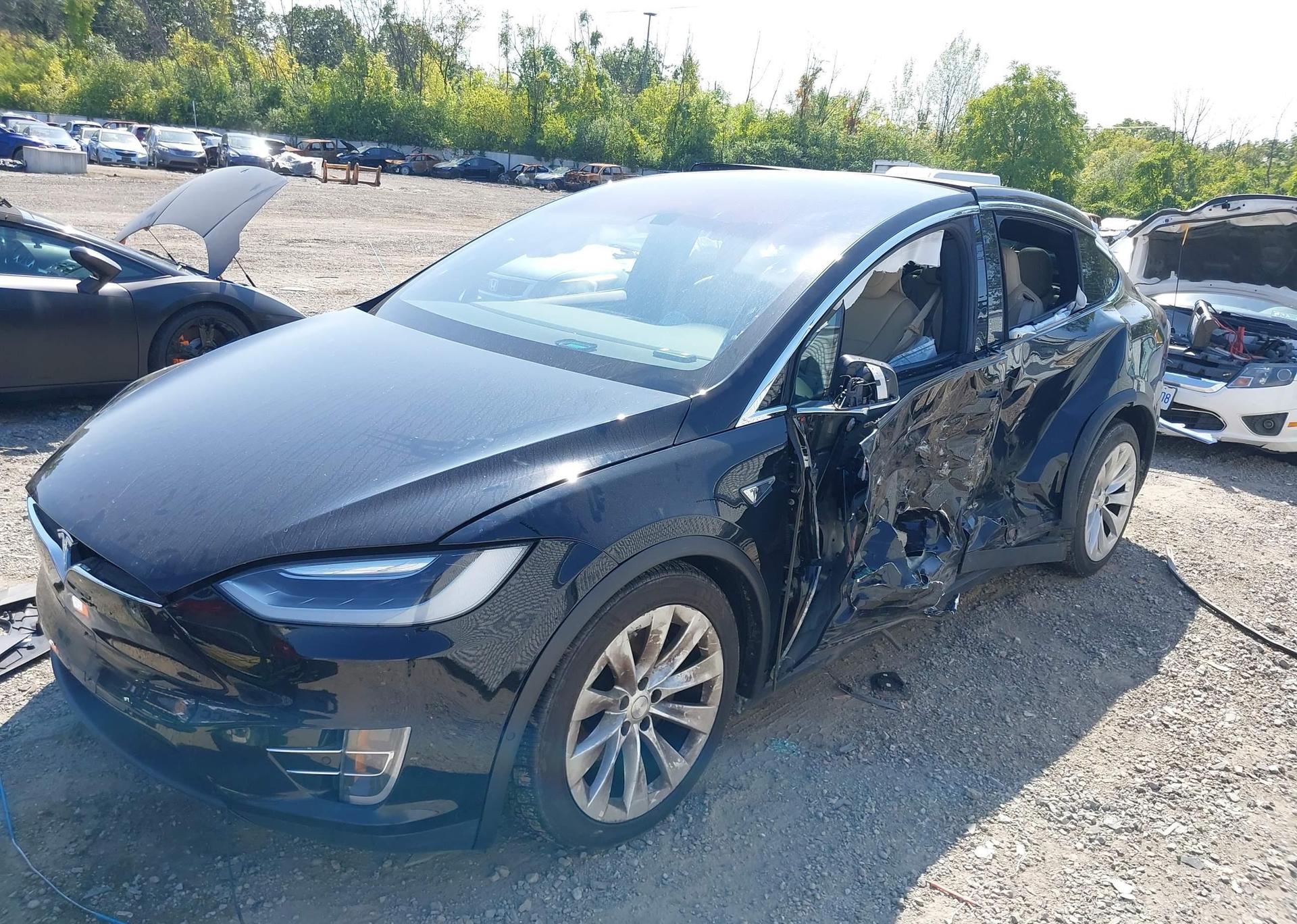 2016 TESLA MODEL X 60D
