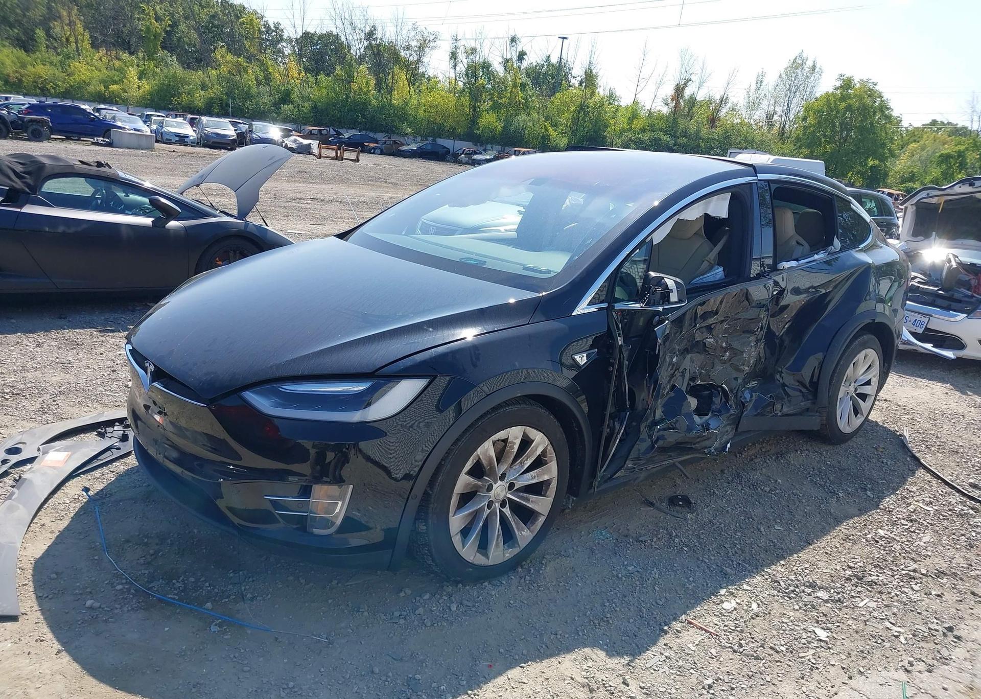 2016 TESLA MODEL X 60D