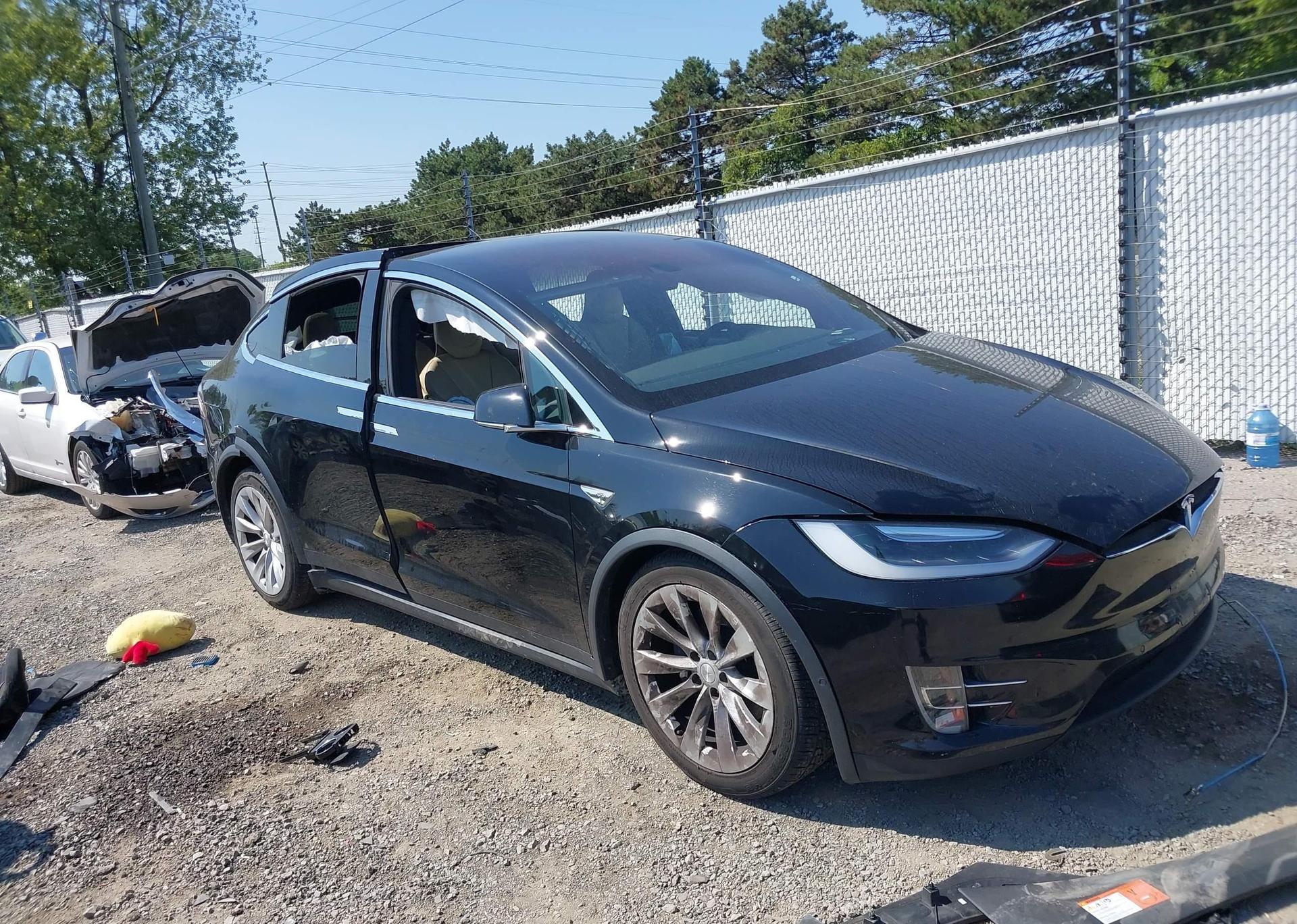2016 TESLA MODEL X 60D
