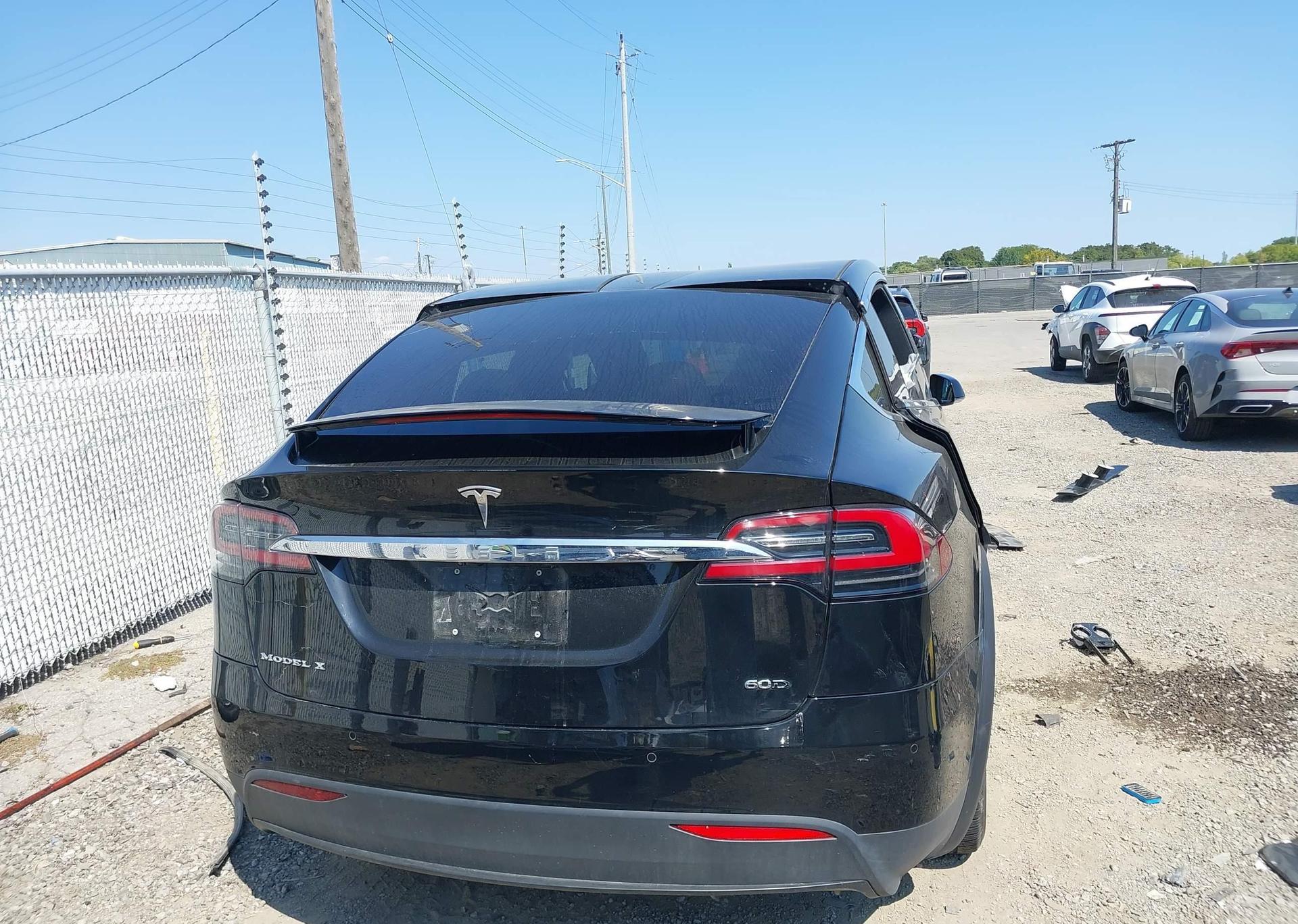 2016 TESLA MODEL X 60D