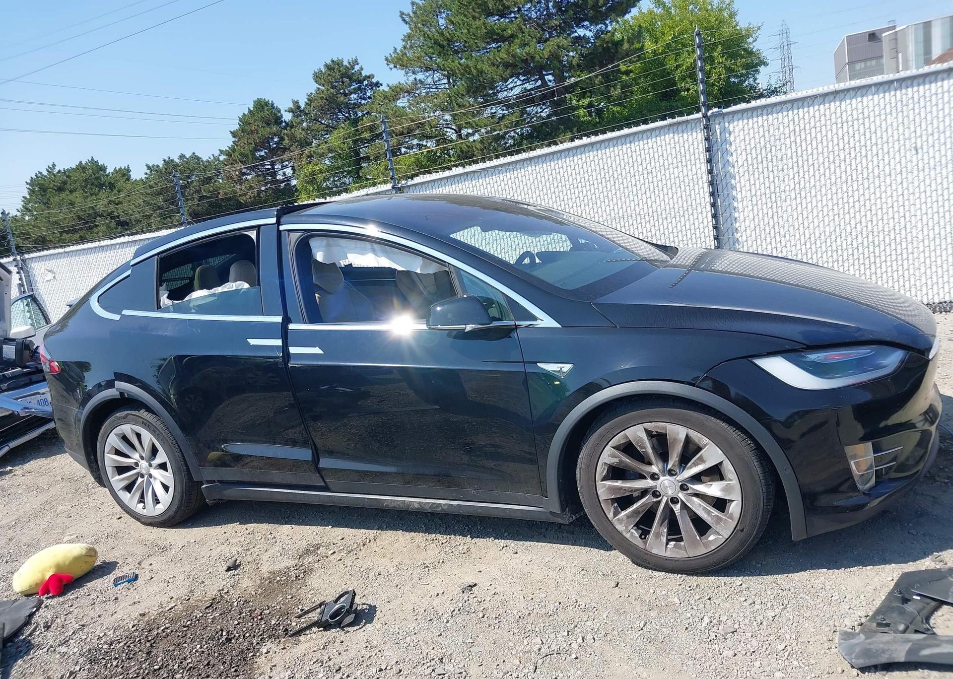 2016 TESLA MODEL X 60D