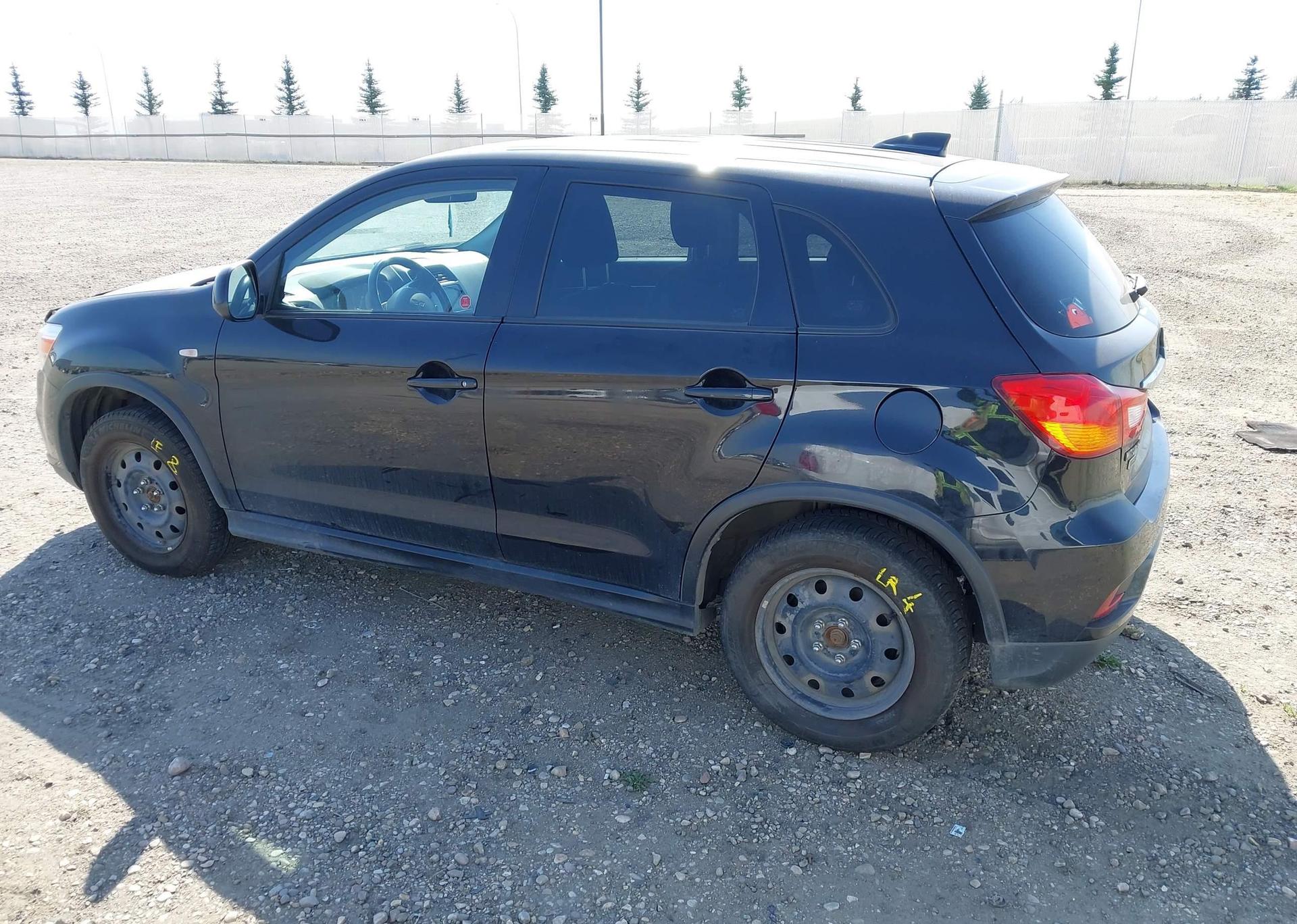 2018 MITSUBISHI RVR SE
