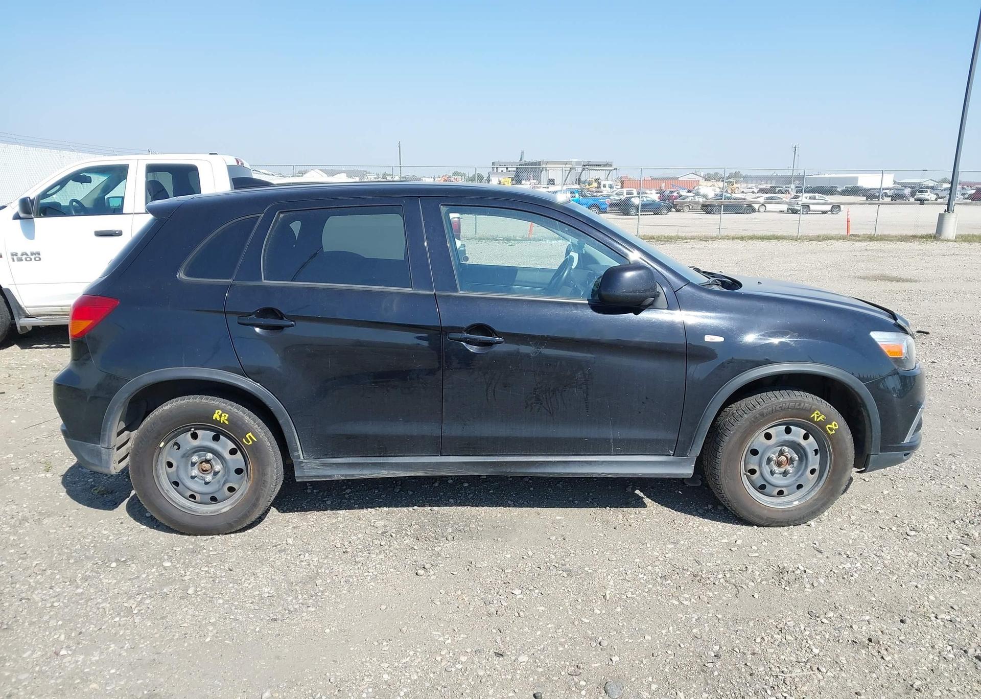 2018 MITSUBISHI RVR SE