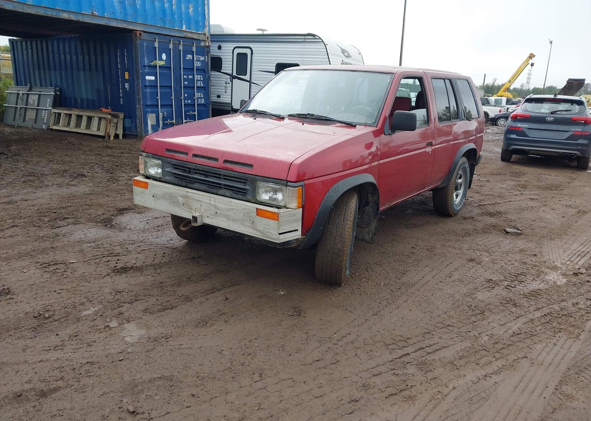1994 NISSAN PATHFINDER LE