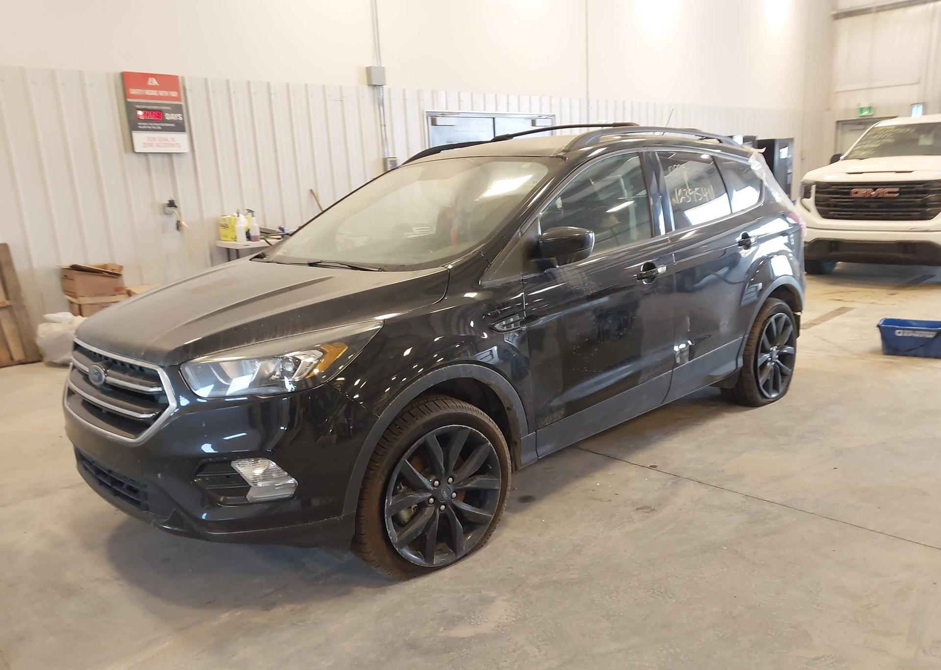 2019 FORD ESCAPE SE