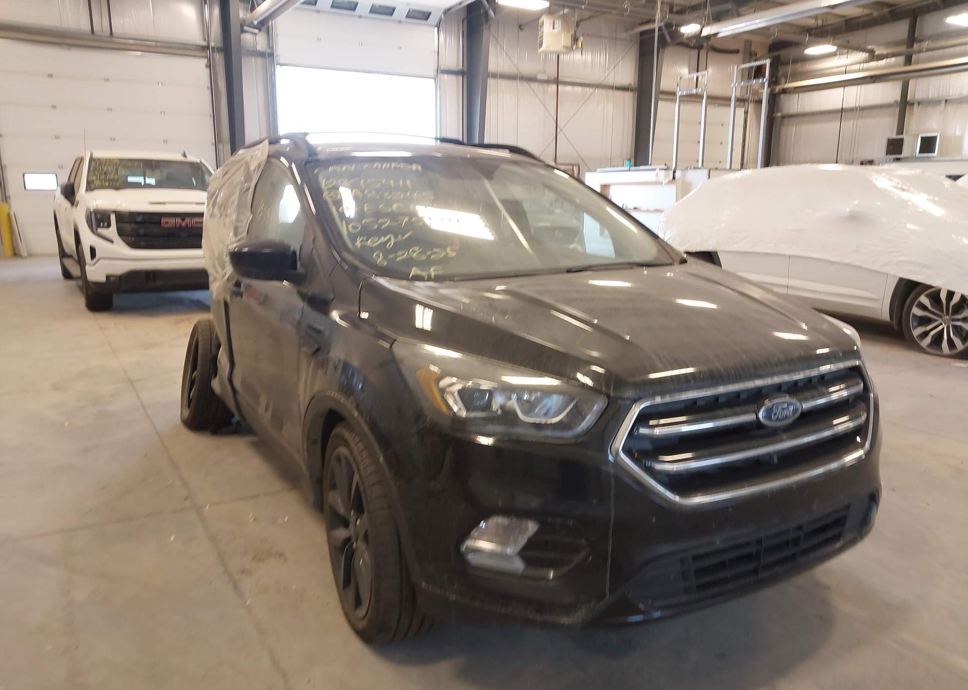 2019 FORD ESCAPE SE