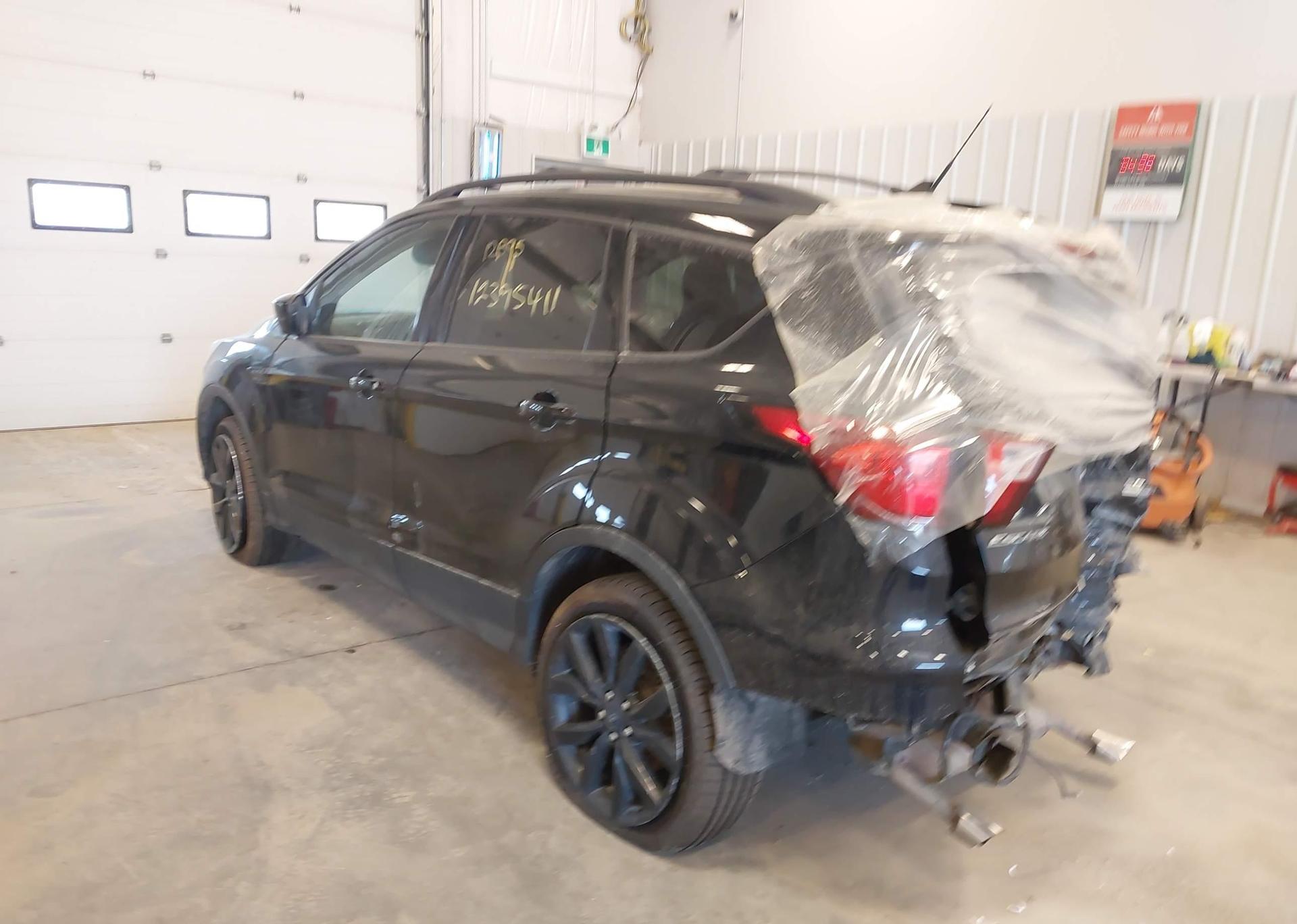 2019 FORD ESCAPE SE