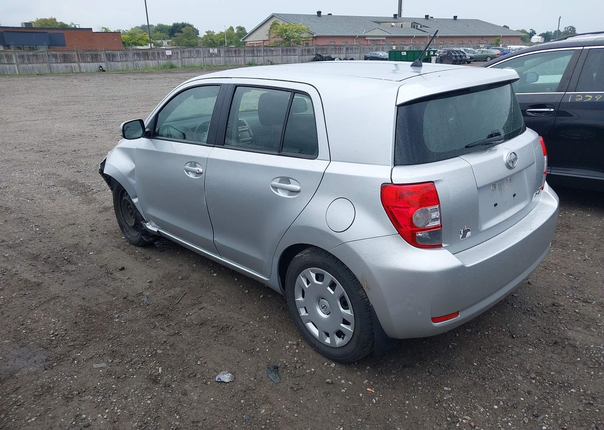 2011 TOYOTA SCION XD