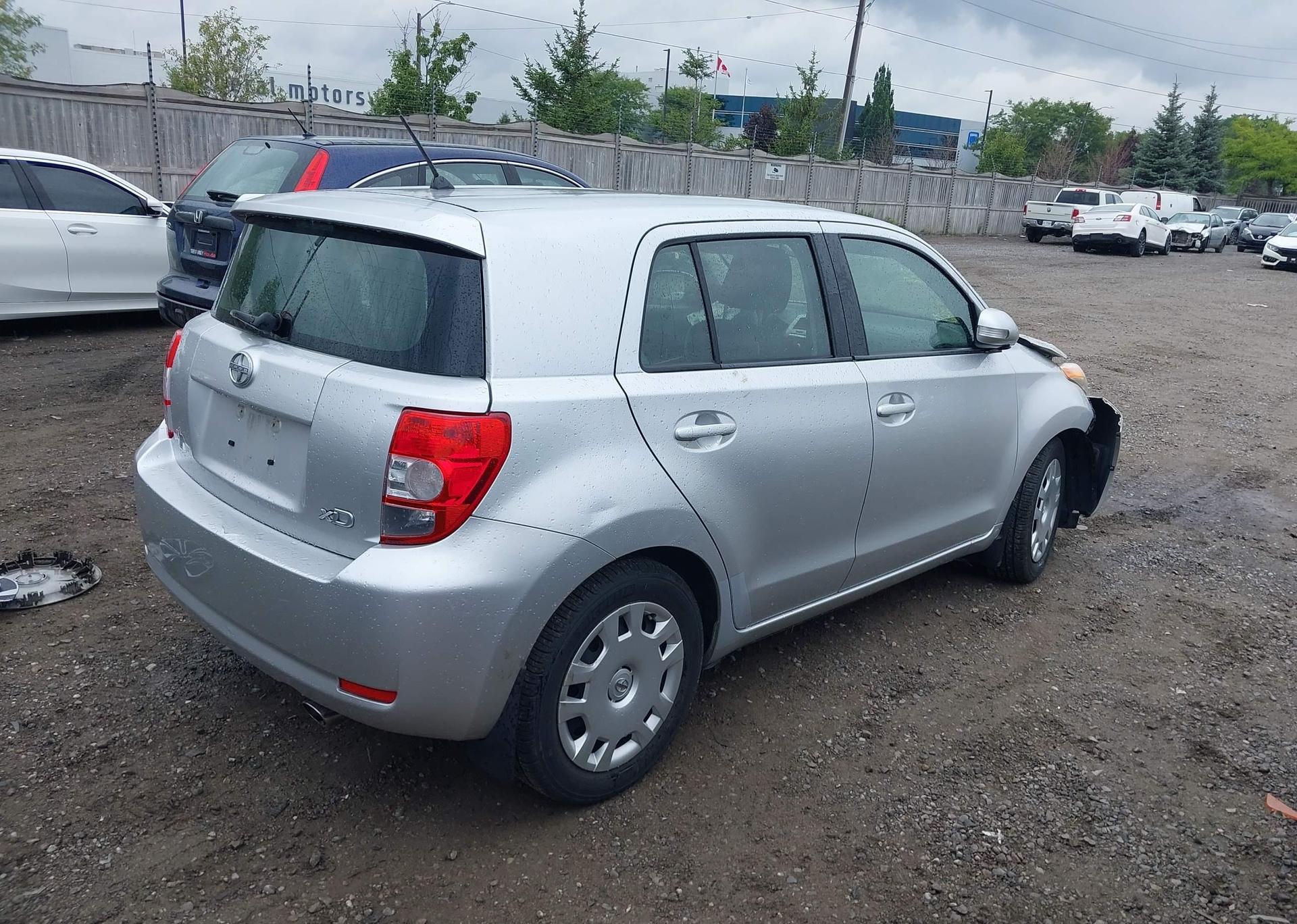 2011 TOYOTA SCION XD