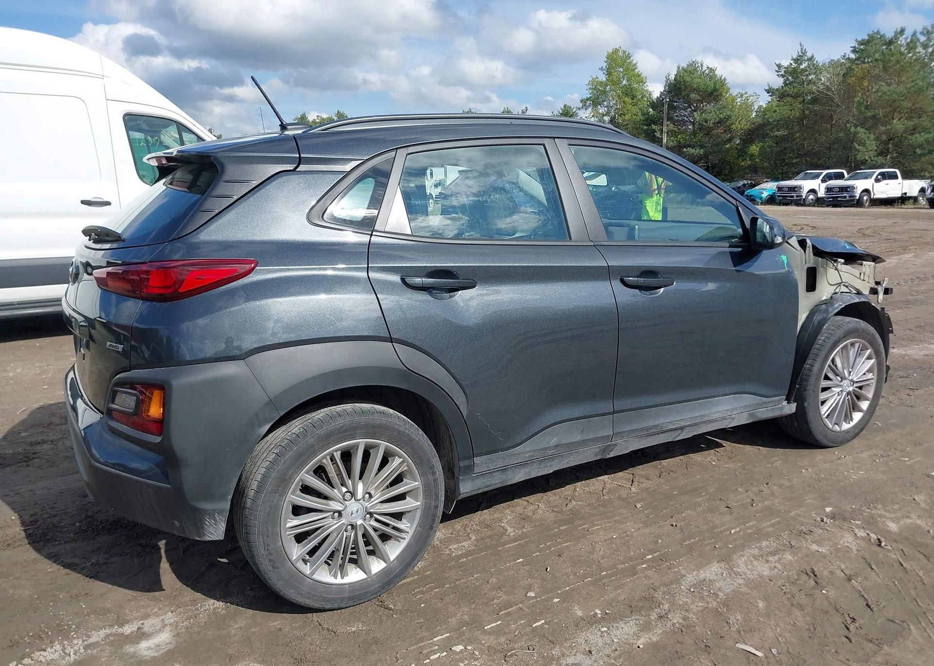 2021 HYUNDAI KONA SEL