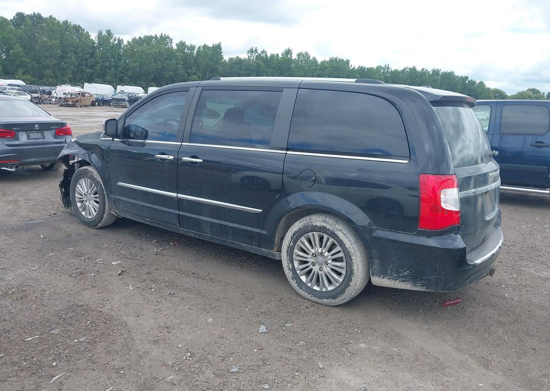 2012 CHRYSLER TOWN & COUNTRY LIMITED
