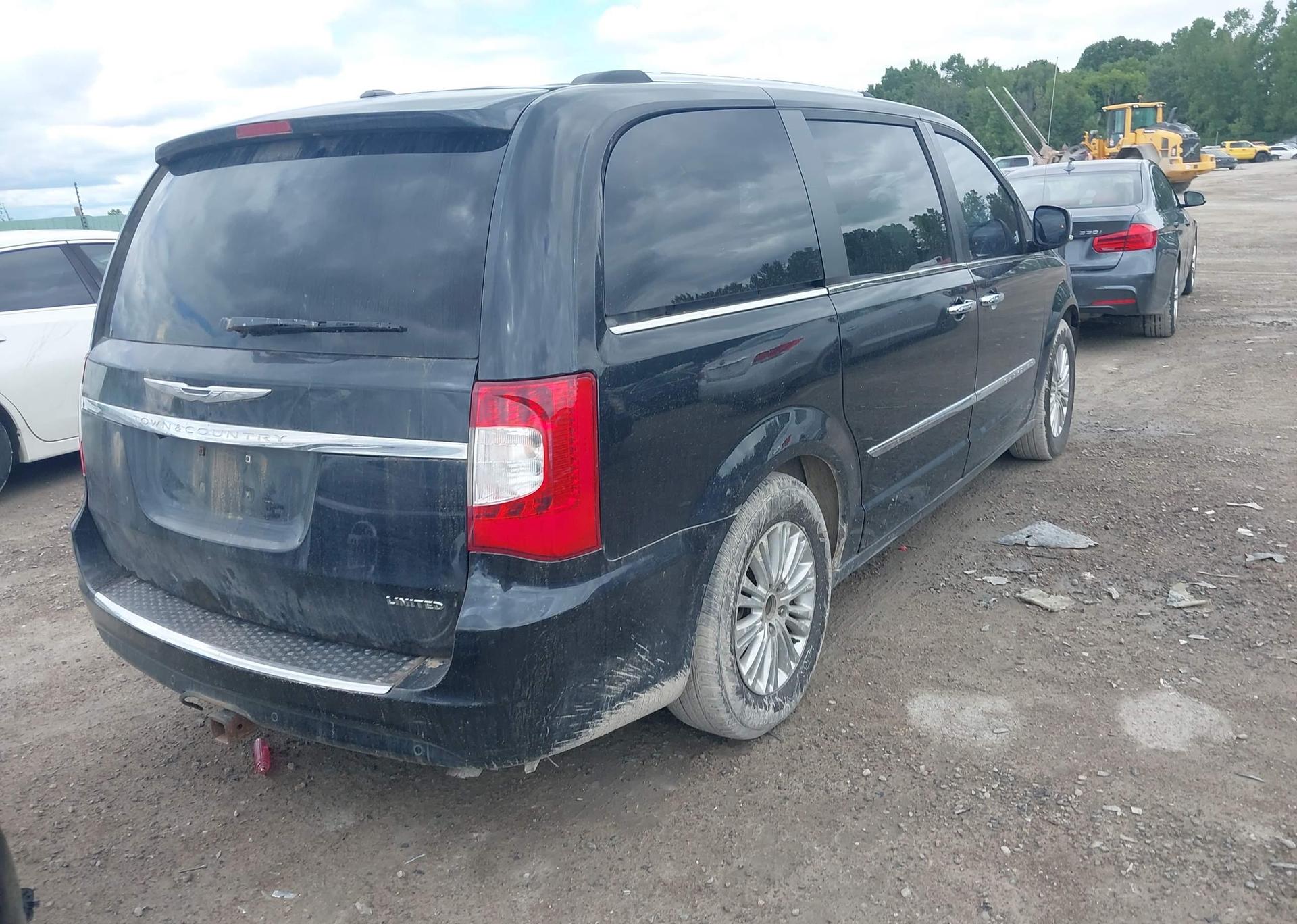 2012 CHRYSLER TOWN & COUNTRY LIMITED