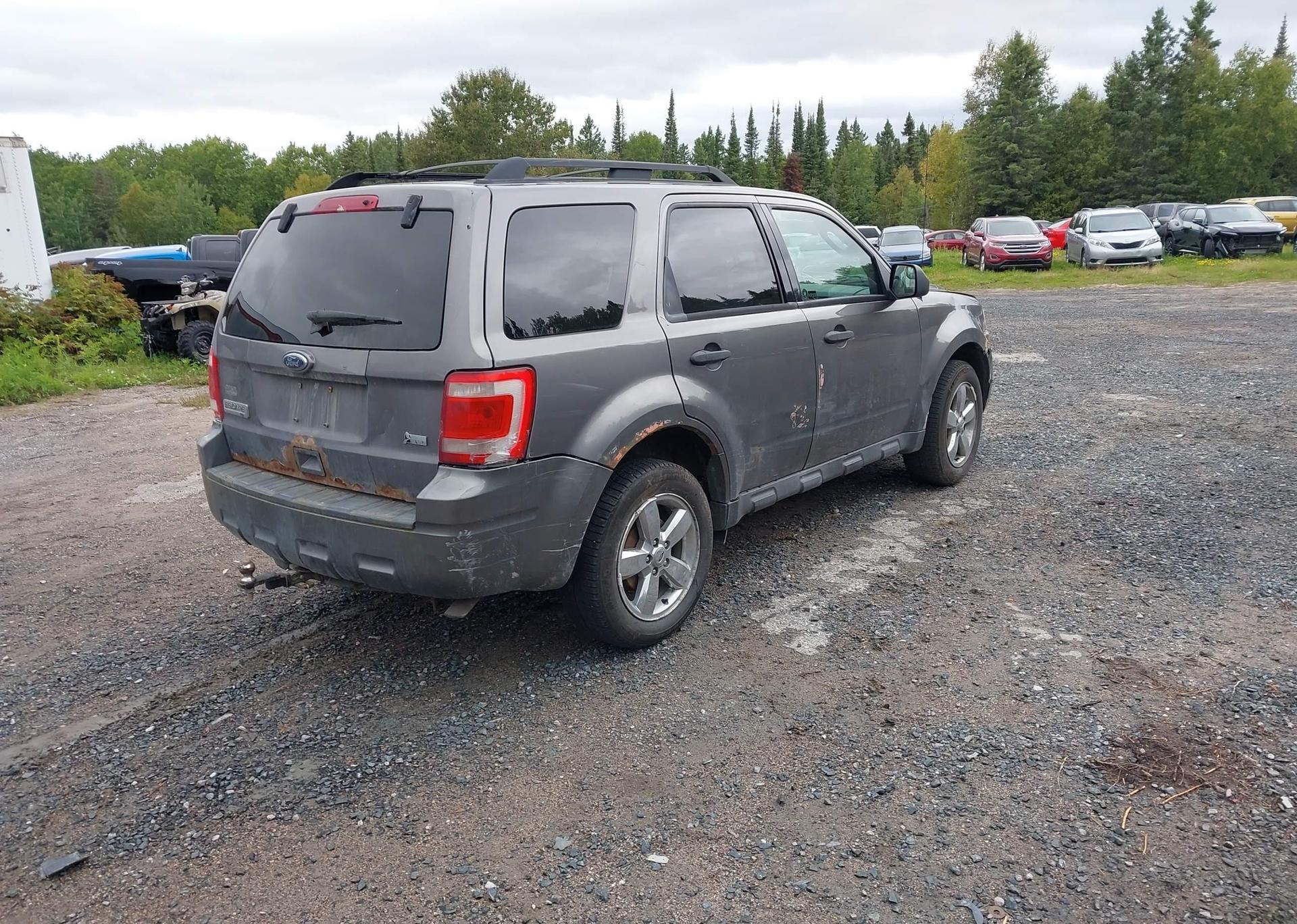 2010 FORD ESCAPE XLT AUTOMATIC