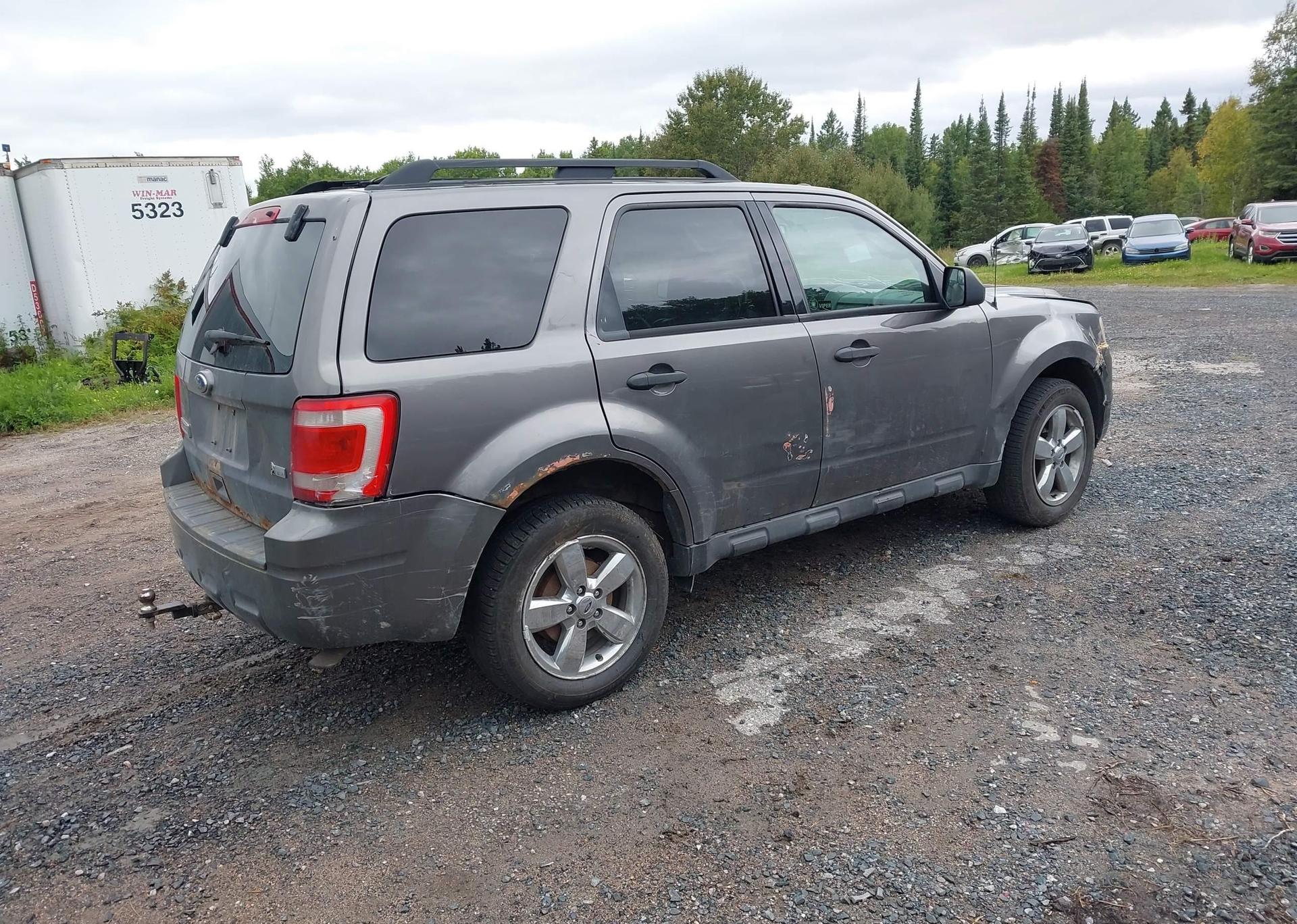 2010 FORD ESCAPE XLT AUTOMATIC