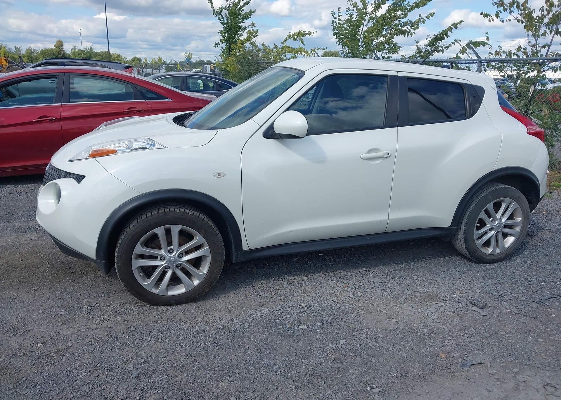 2014 NISSAN juke