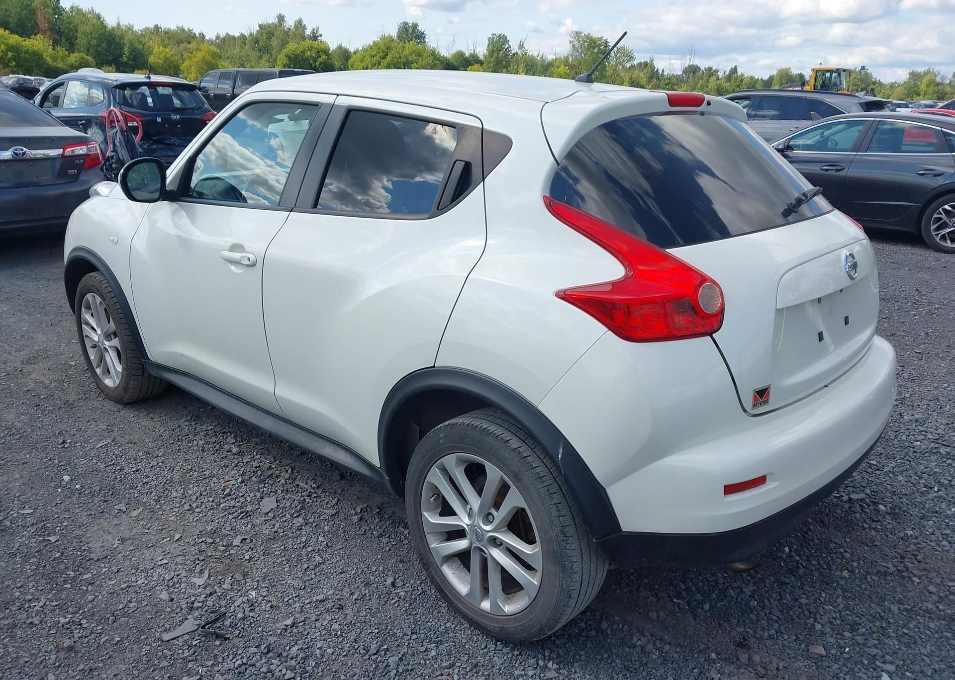 2014 NISSAN juke