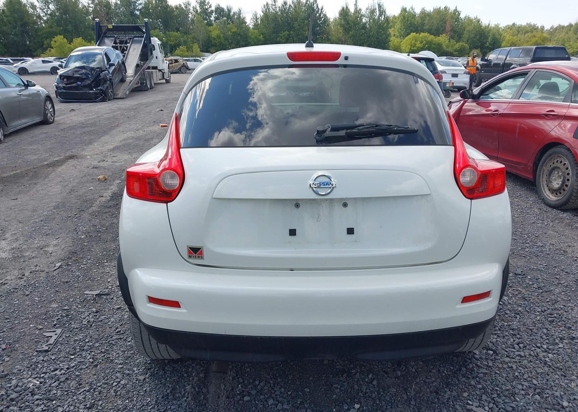2014 NISSAN juke
