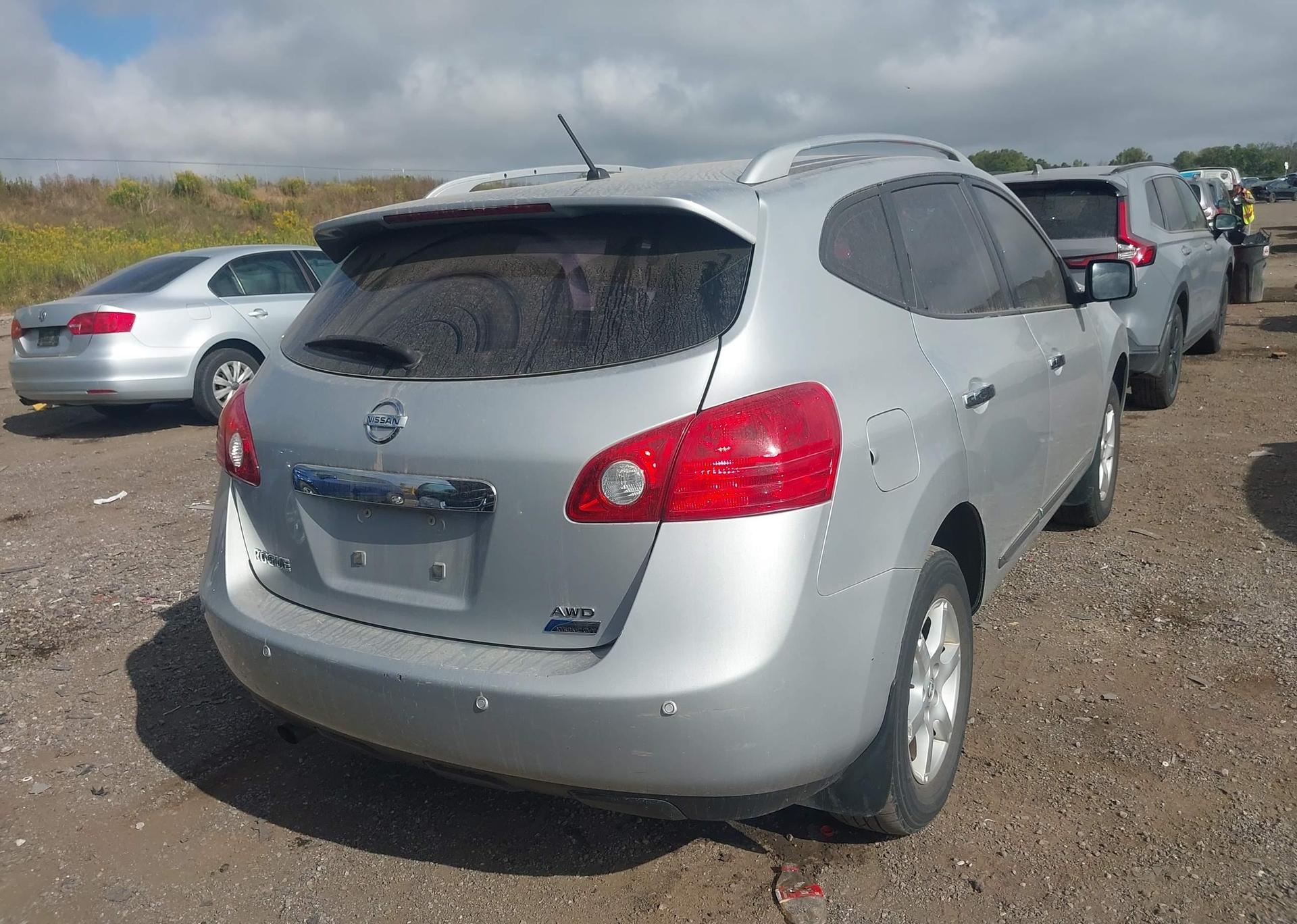 2012 NISSAN ROGUE S